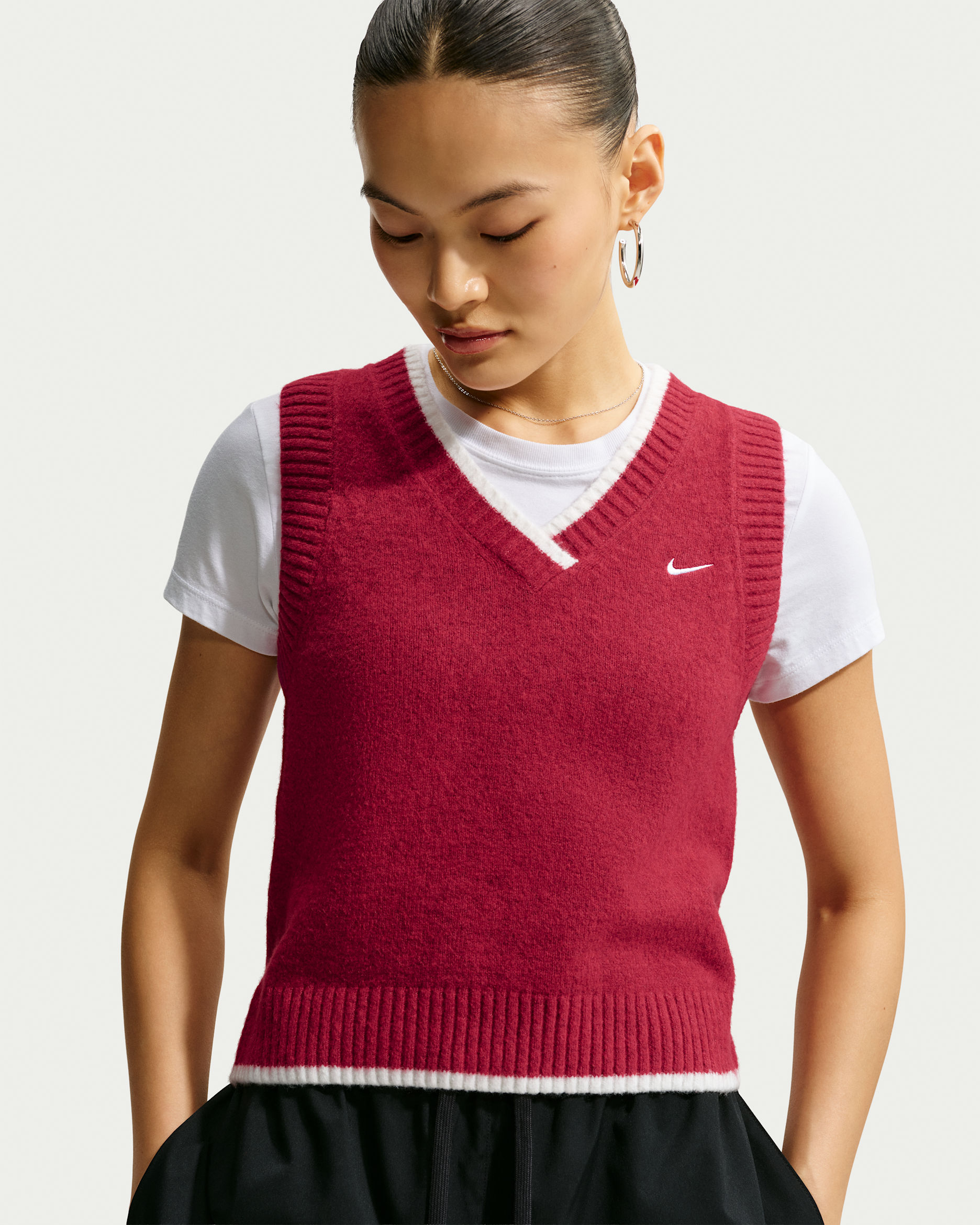 Nike Sportswear Chill Knit Women's Loose Sleeveless Jumper - Tough Red/White/White