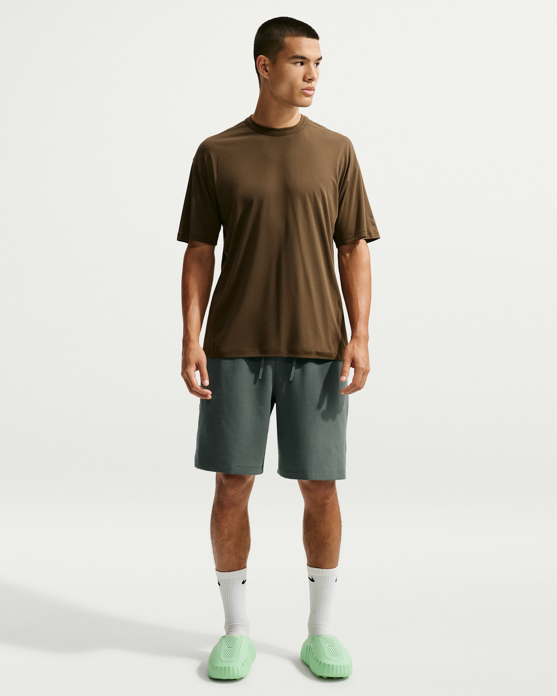 Nike 24.7 ImpossiblySoft Men's Dri-FIT Shorts - Camo Green/Black/Outdoor Green
