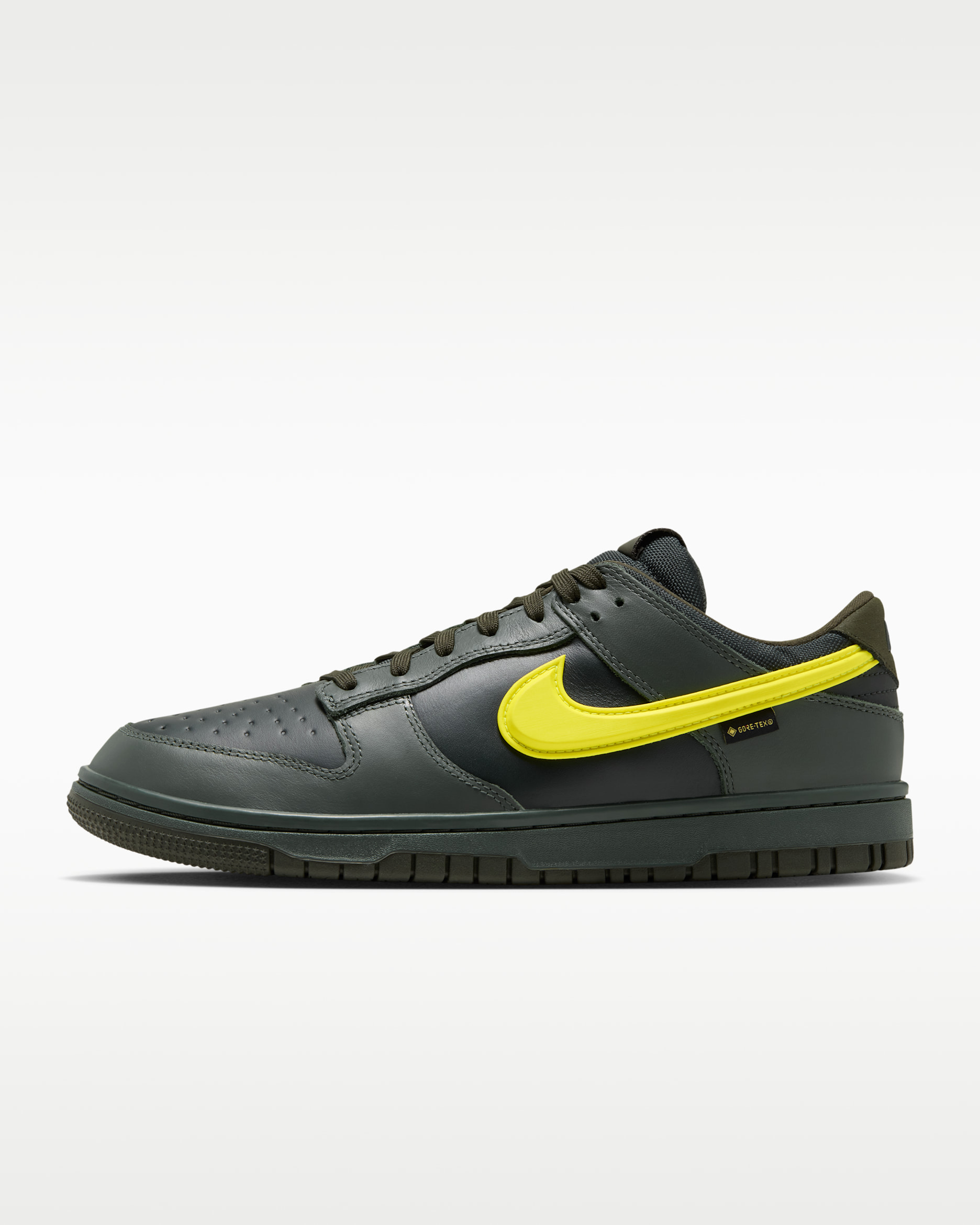 Tenis para hombre Nike Dunk Low GORE-TEX - Verde camuflaje/Abeto negro/Secuoya/Amarillo sónico