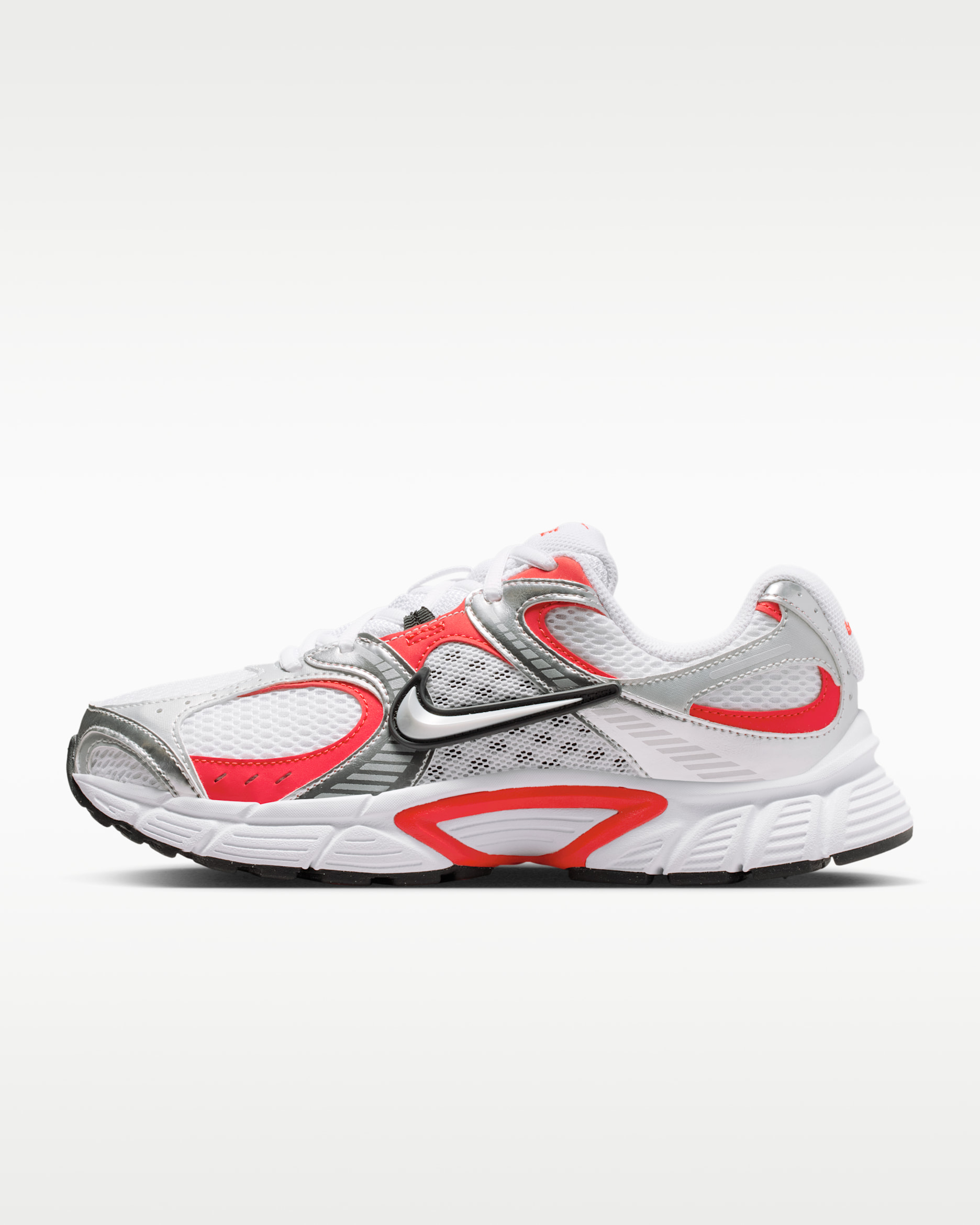 Nike V5 RNR Women's Shoes with Reflective Design Accents - White/Off-White/Black/Metallic Platinum