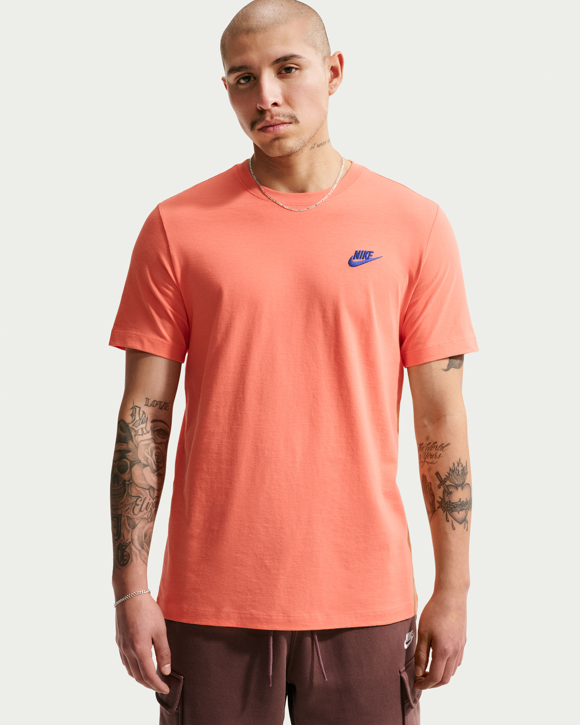 Playera para hombre Nike Sportswear Club - Escarcha naranja