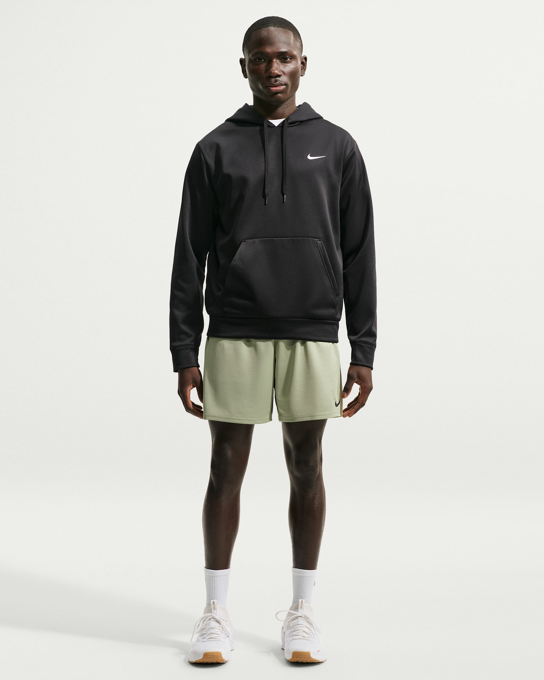 Shorts de entrenamiento Dri-FIT de 18 cm para hombre Nike Flex - Oliva empolvado/Negro