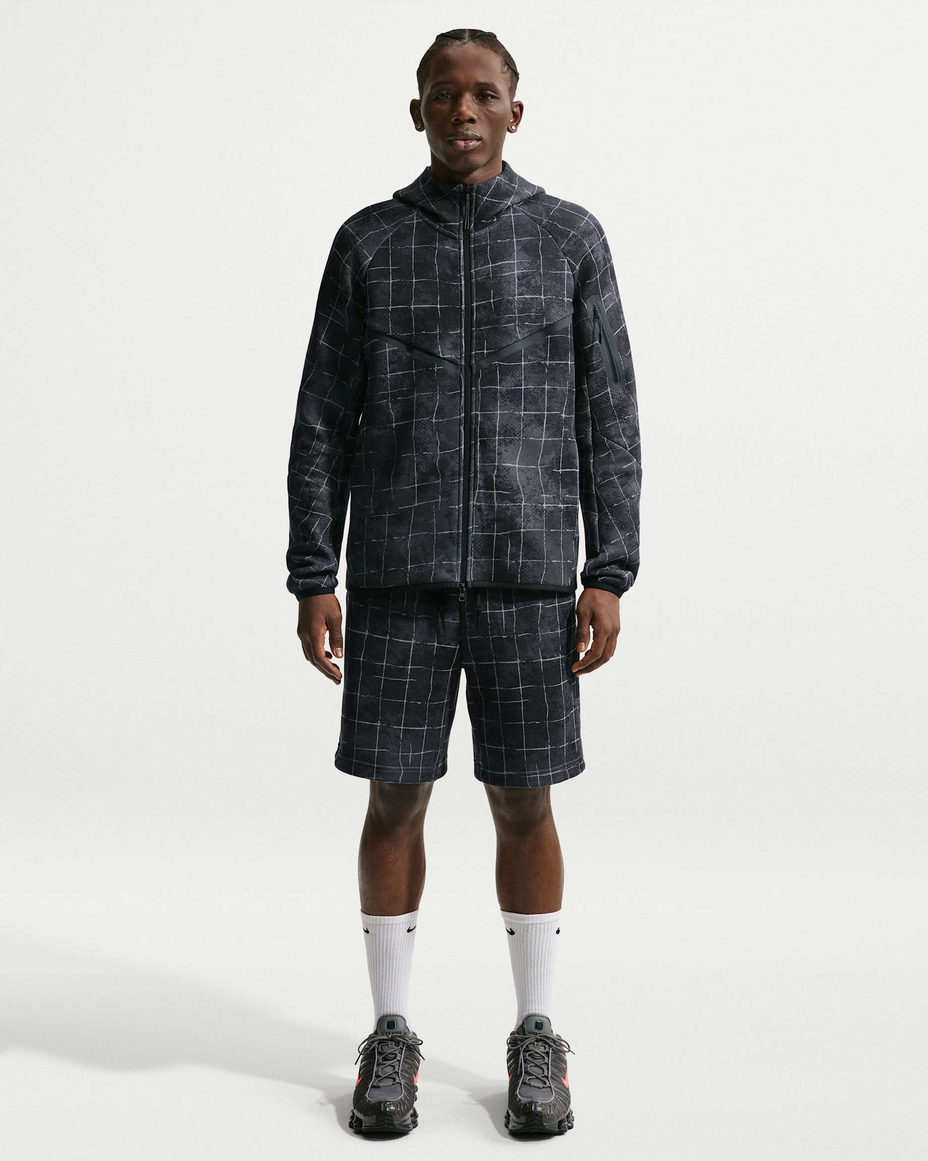 Nike Tech Men's Fleece Shorts - Iron Grey/Black