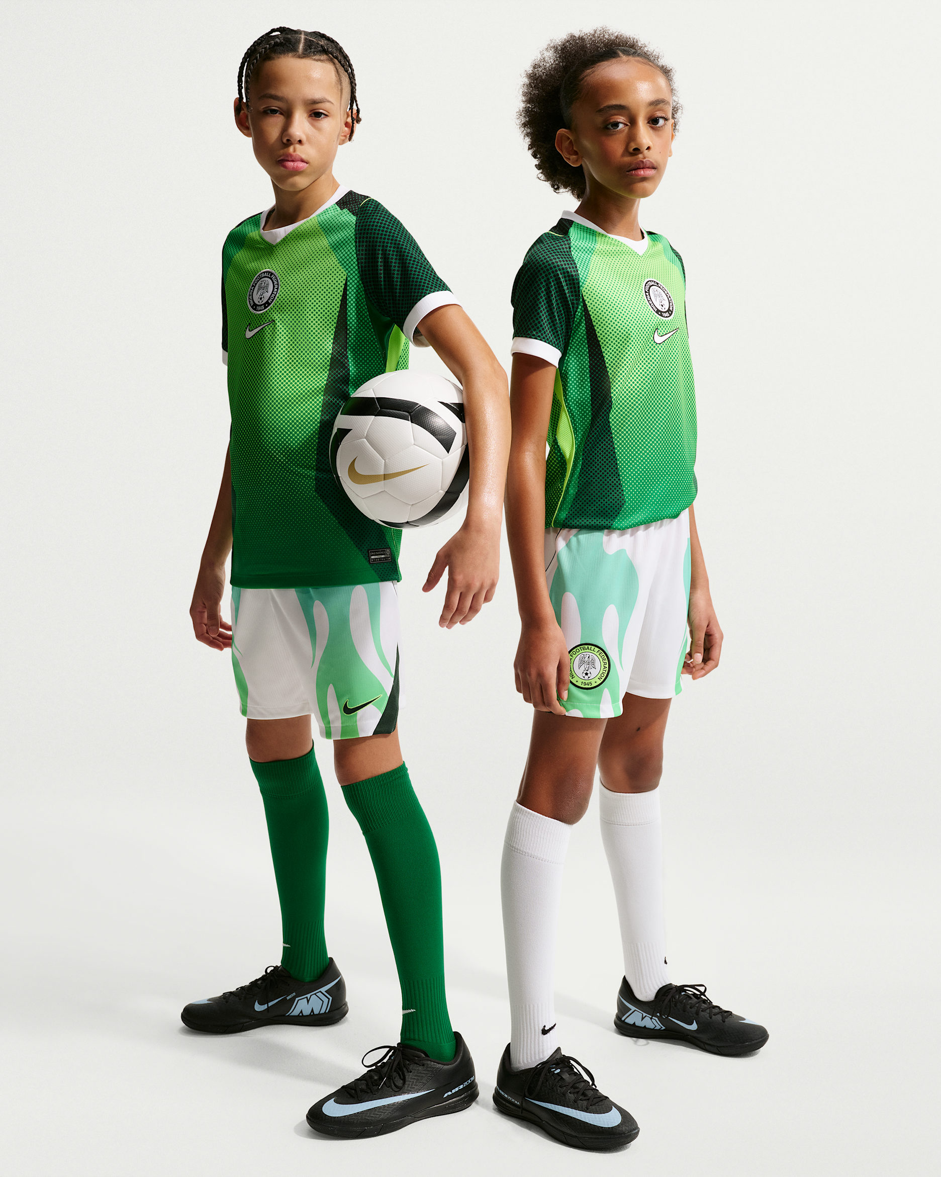 Shorts de fútbol Nike Dri-FIT Replica de Nigeria visitante 2026 Stadium para niños talla grande - Blanco/Negro