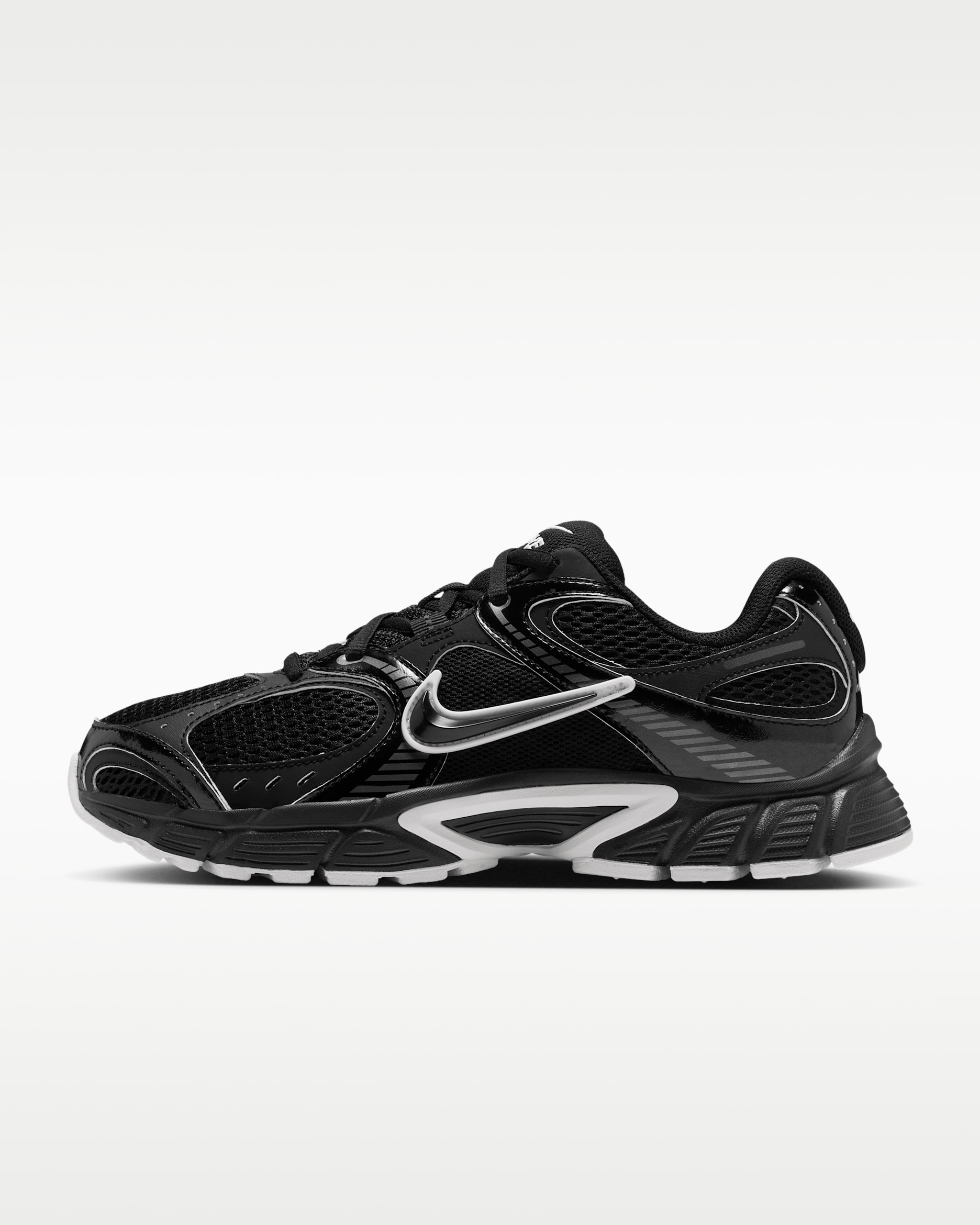 Nike V5 RNR Women's Shoes with Reflective Accents - Black/White/Black