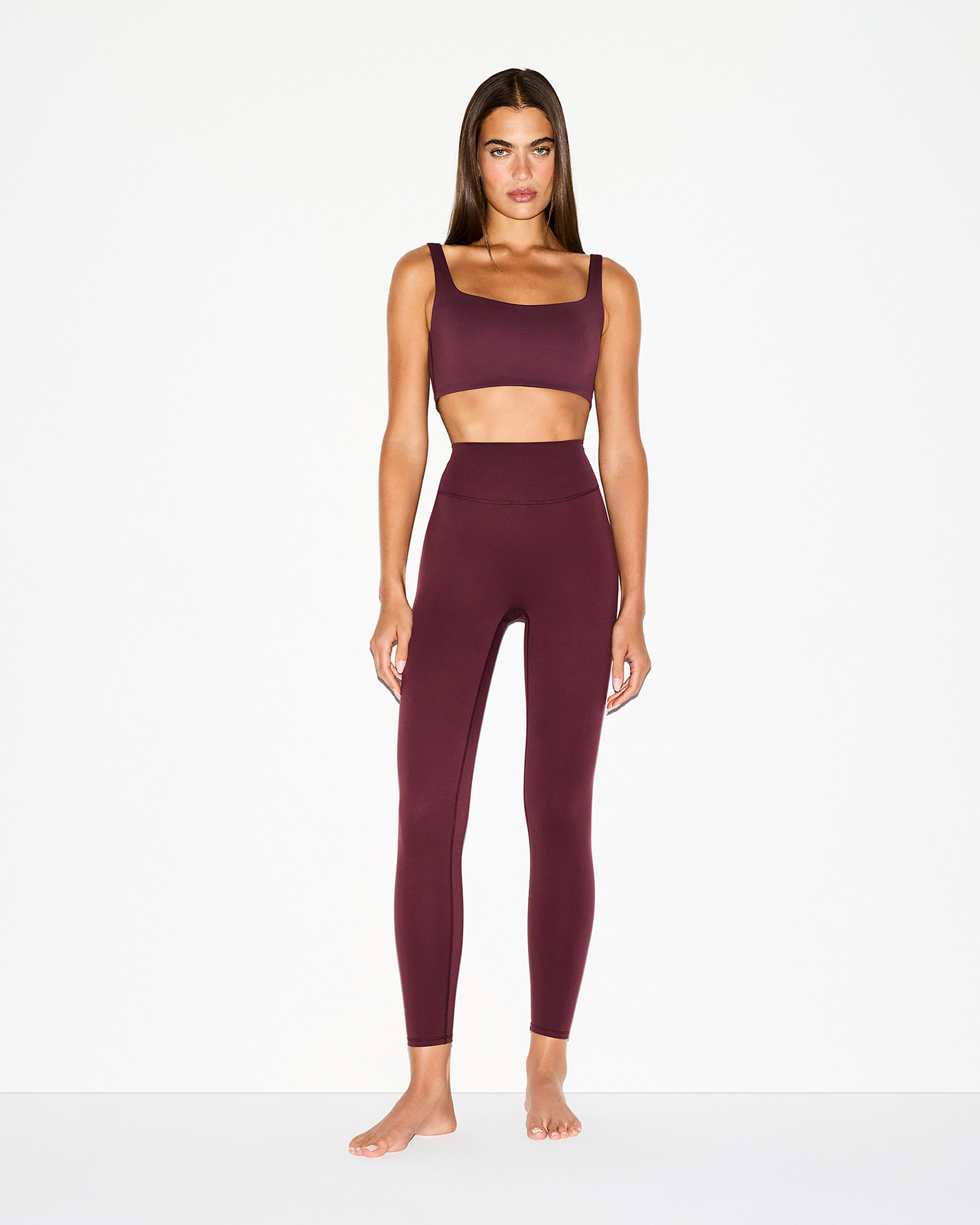 NikeSKIMS Matte Women's High-Waisted 26" Leggings - NSKM CURRANT