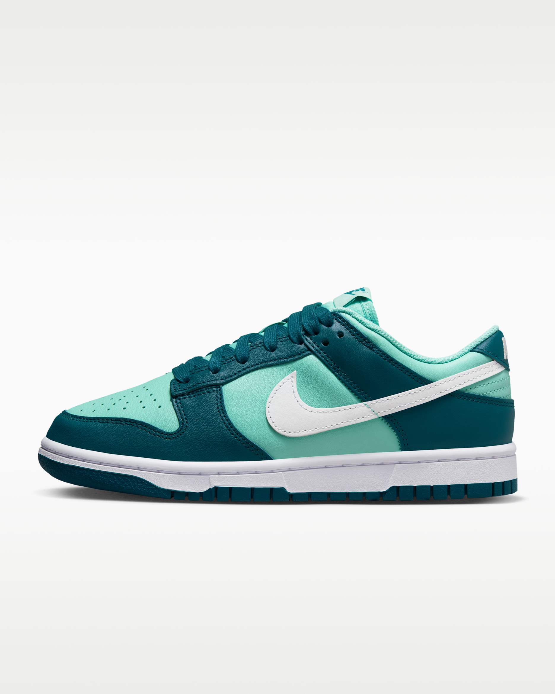 Nike Dunk 低筒女鞋 - Geode Teal/Emerald Rise/白色