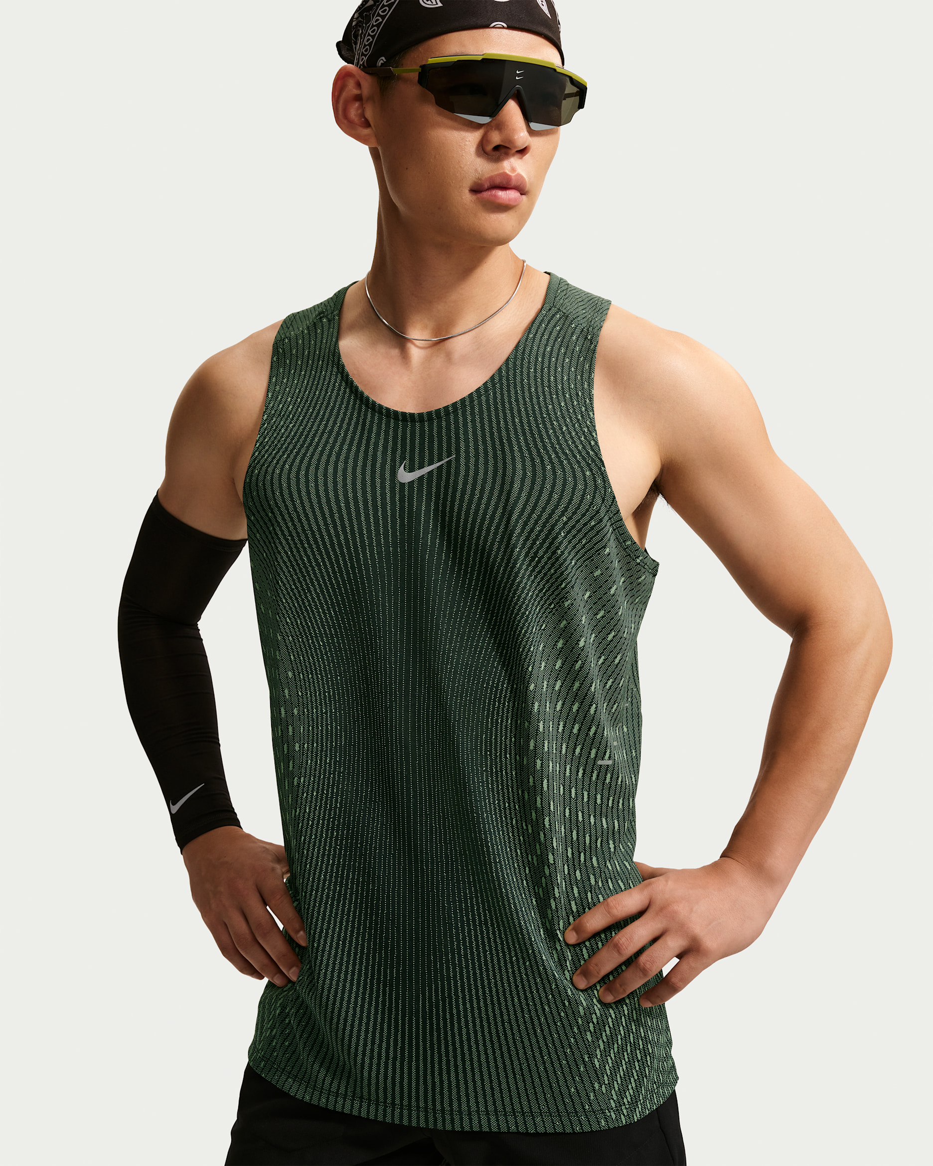 Nike Stride Men's Aero-FIT Running Tank Top - Black/Light Green Spark