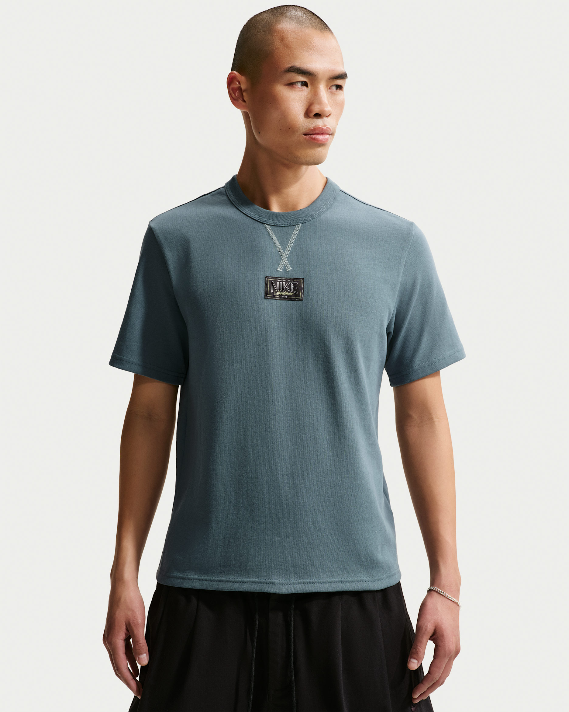 나이키 스포츠웨어 프리미엄 에센셜 티셔츠 - 미네랄 슬레이트