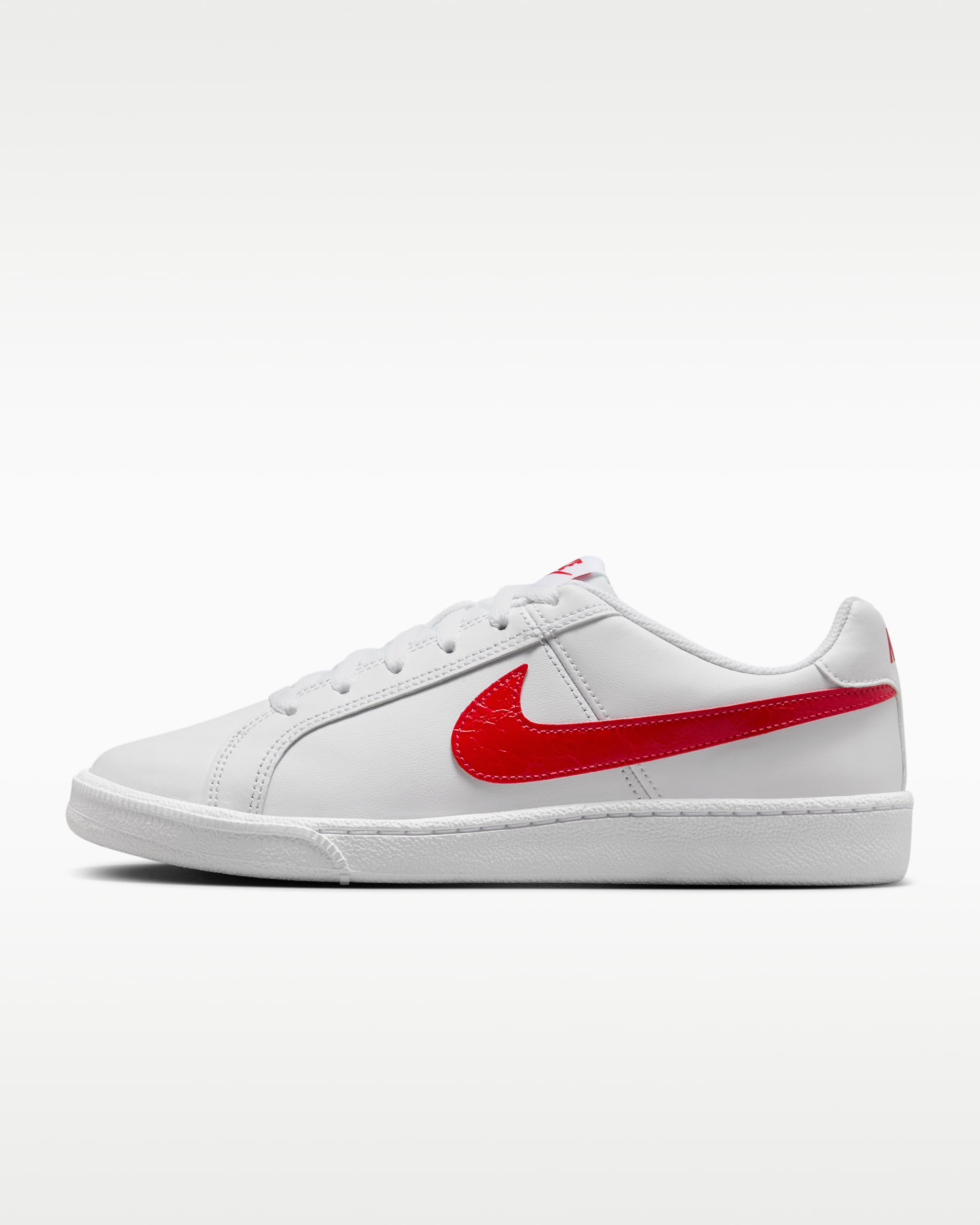 NikeCourt Royale Women's Shoe - White/White/University Red
