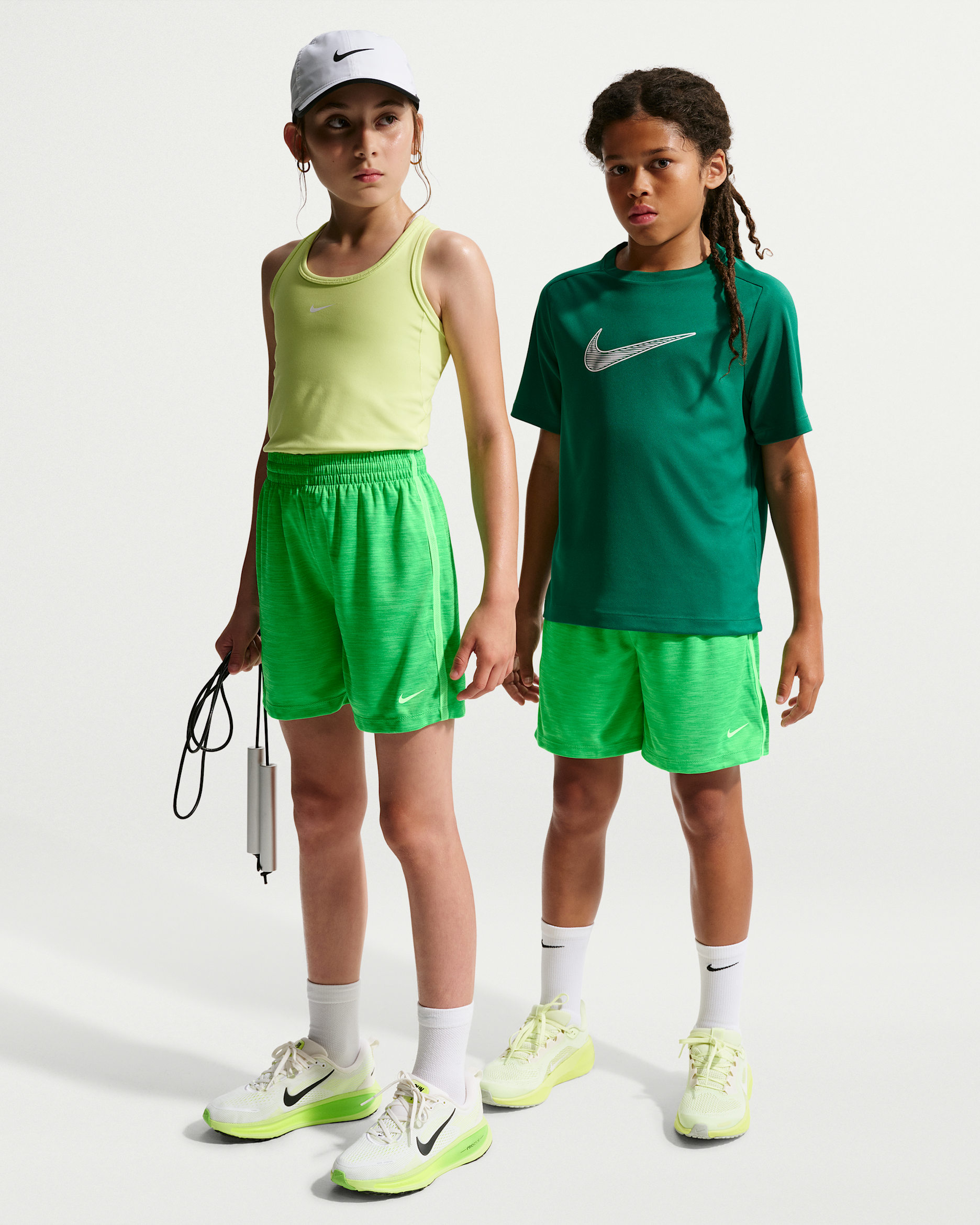 Shorts Nike Multi Dri-FIT för ungdom (killar) - Light Green Spark/Illusion Green/Vit