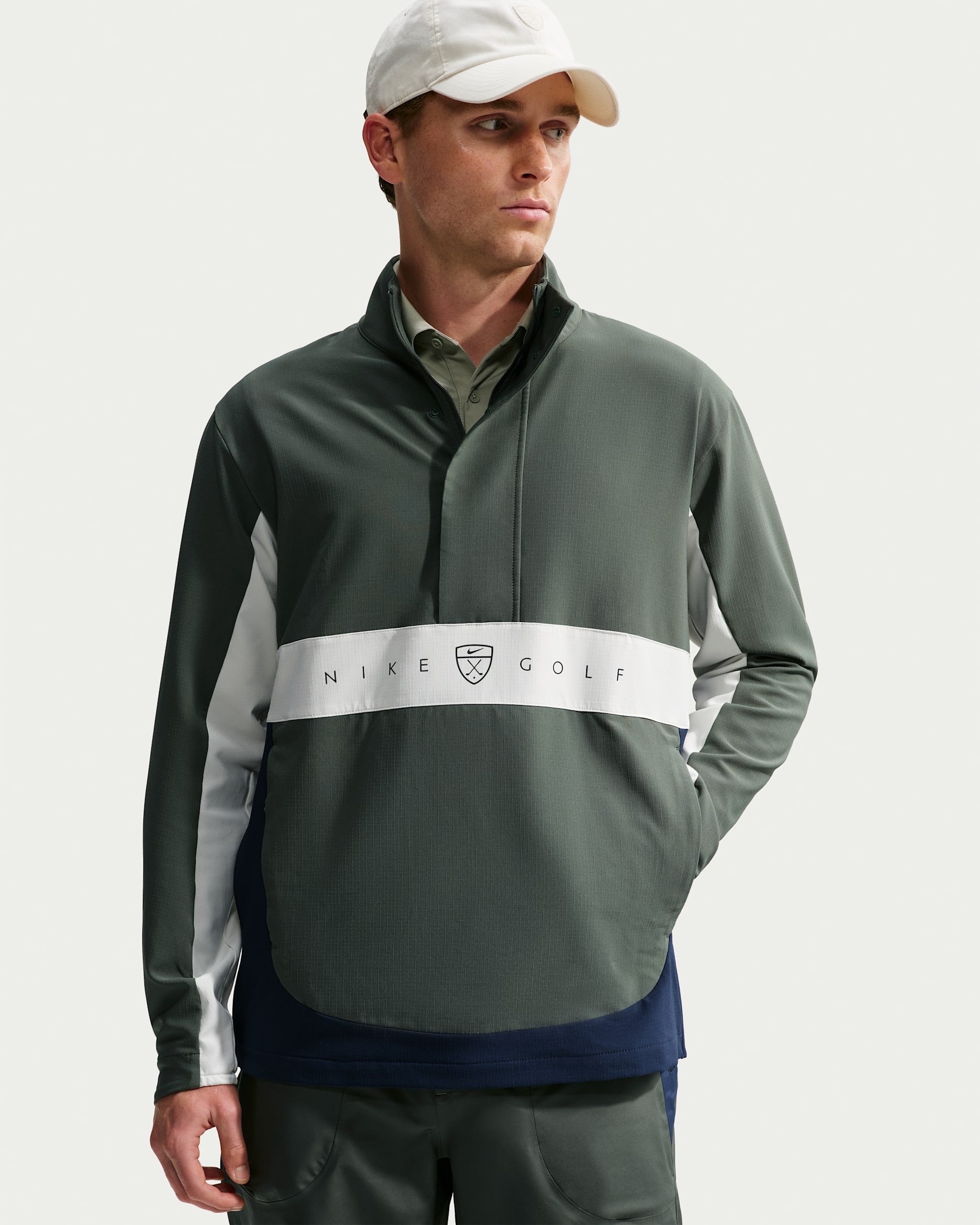 Chamarra de golf Repel para hombre Nike - Verde camuflaje/Azul marino universitario/Halo pícea/Negro