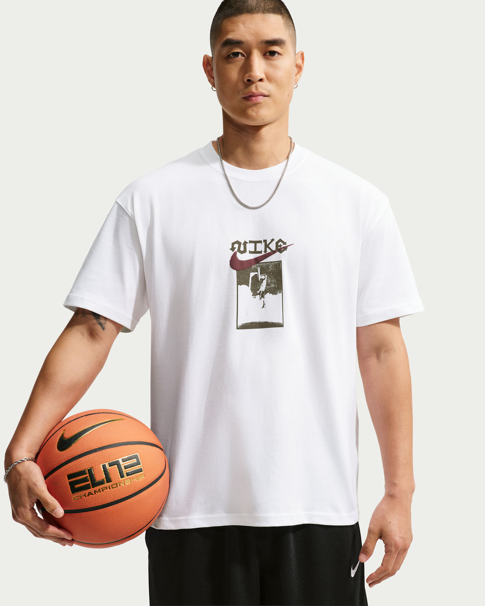 Nike Men's Basketball T-Shirt - White