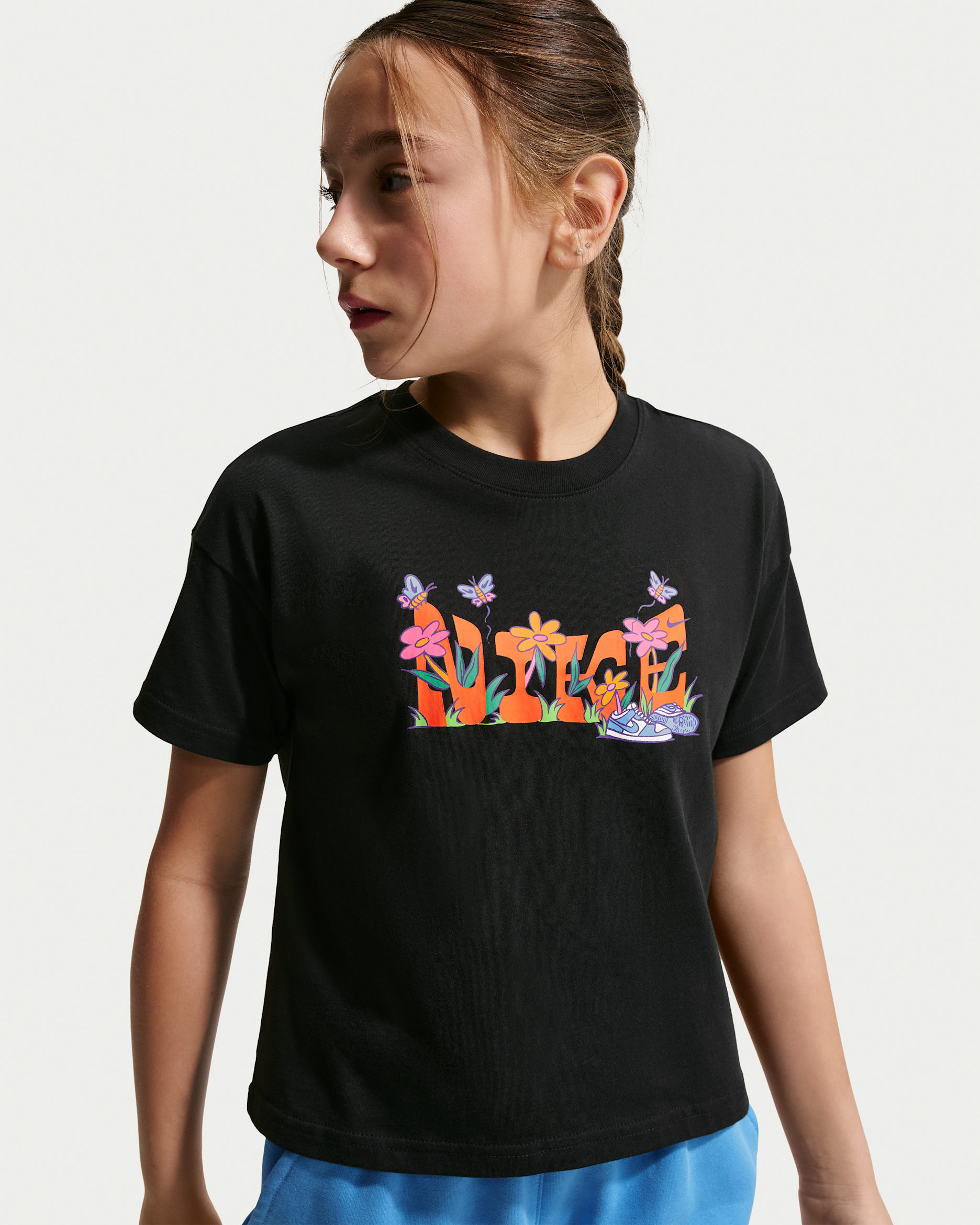 Nike Sportswear Big Kids' (Girls') T-Shirt - Black
