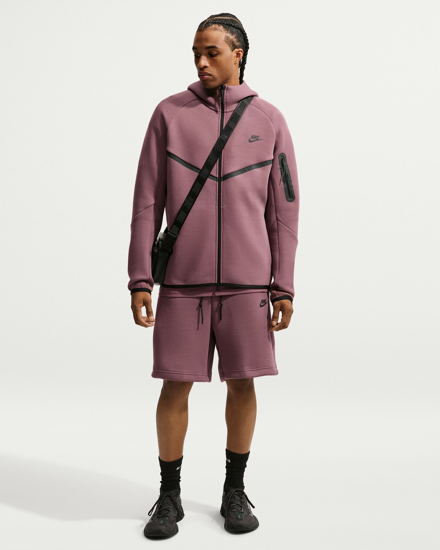 Shorts de tejido Fleece para hombre Nike Tech - Tatuaje/Negro