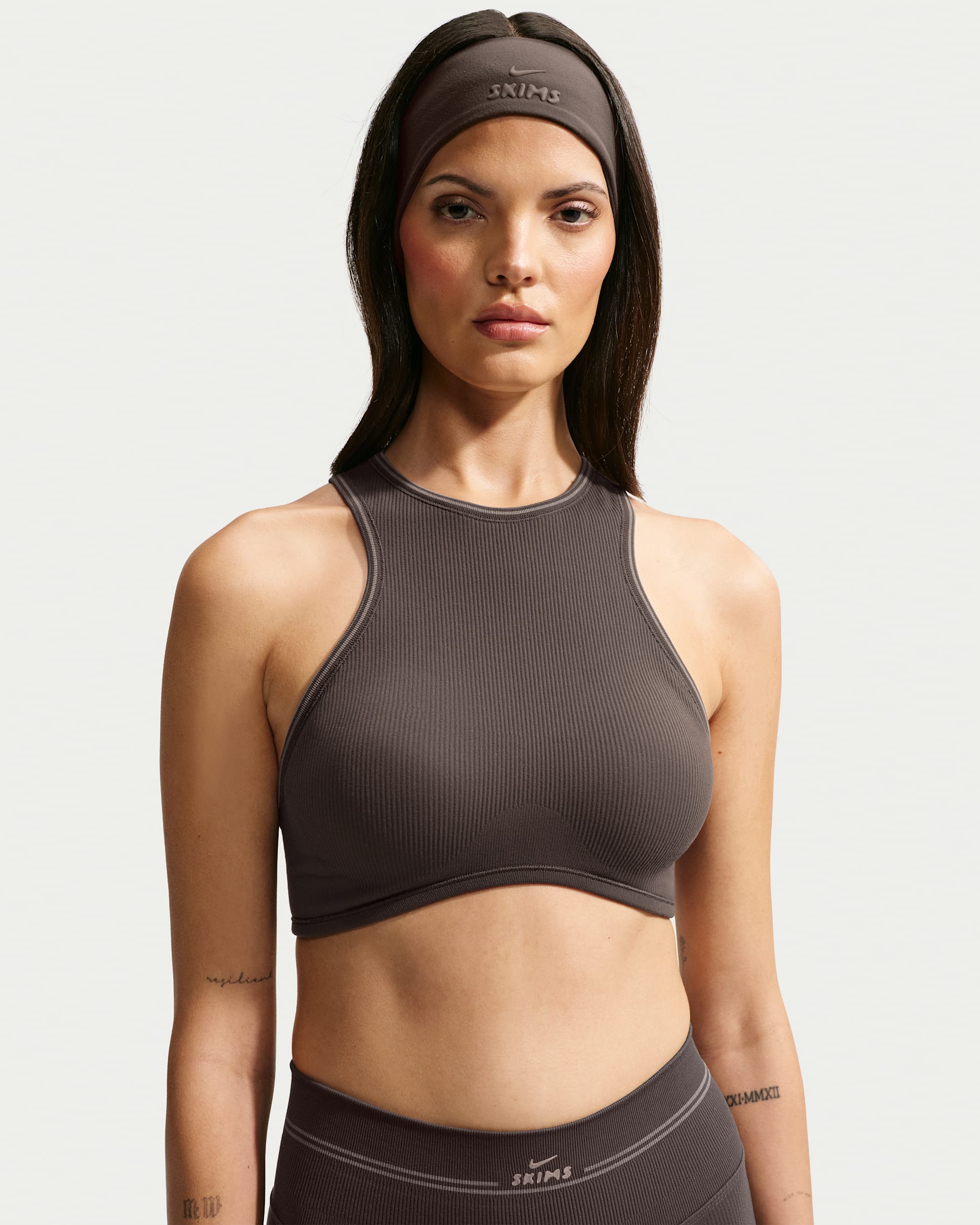 NikeSKIMS Ribbed Seamless Racerneck Sport-BH - NSKM Phoenix/NSKM Truffle