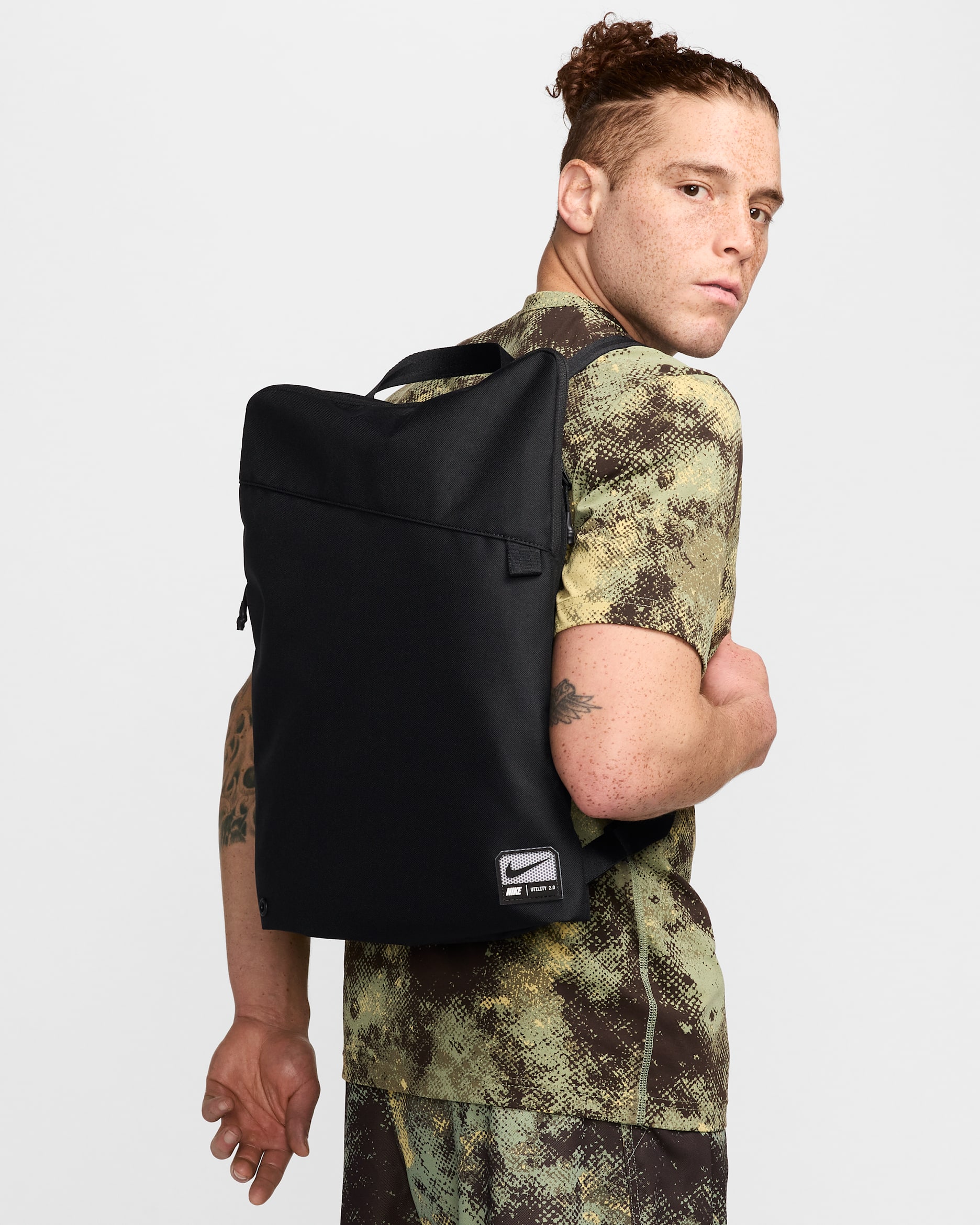Sacca per la palestra Nike Utility 2.0 (17 l) - Nero/Nero/Bianco