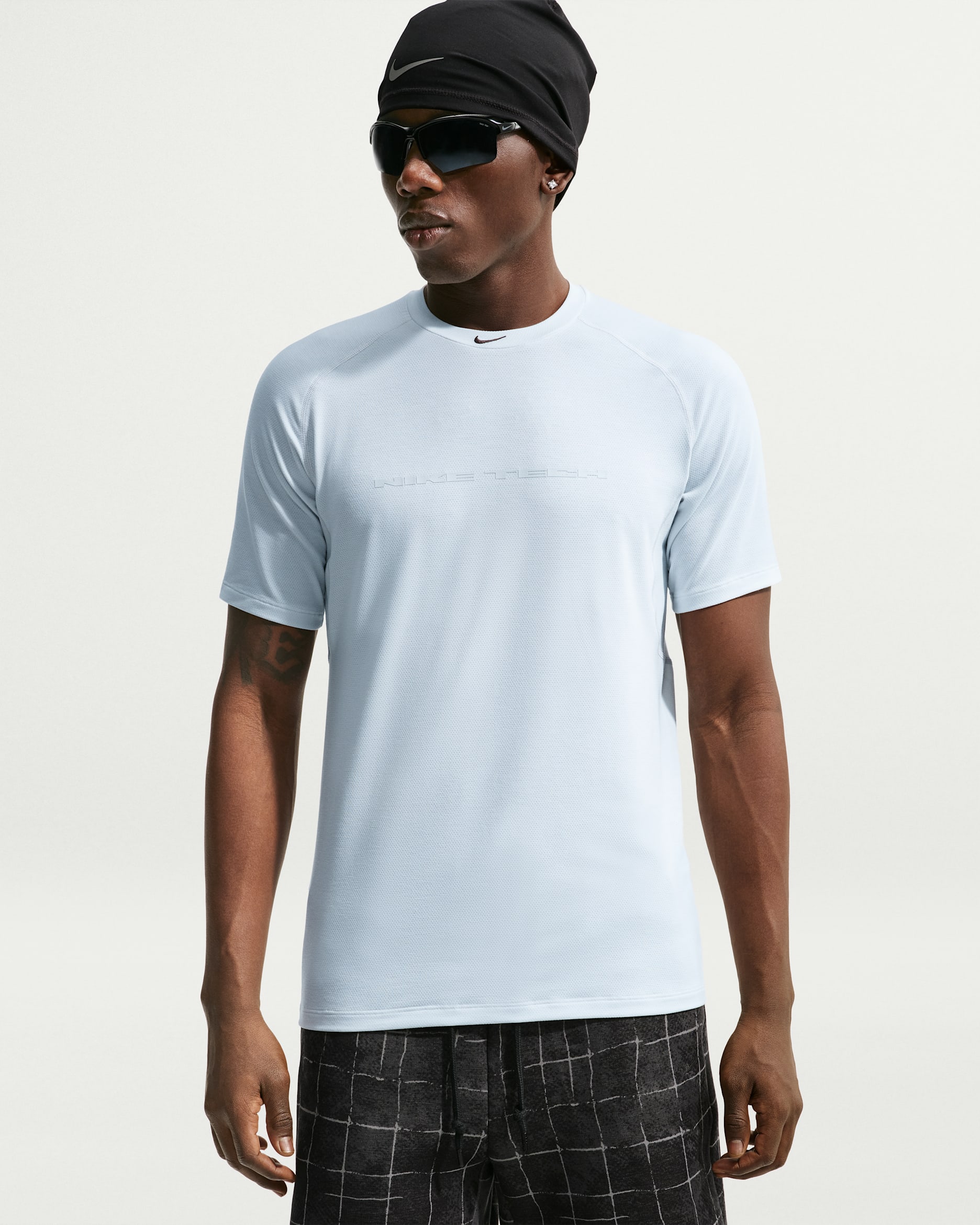 Nike Tech Dri-FIT top met korte mouwen voor heren - Off White/Grey Fog/Zwart