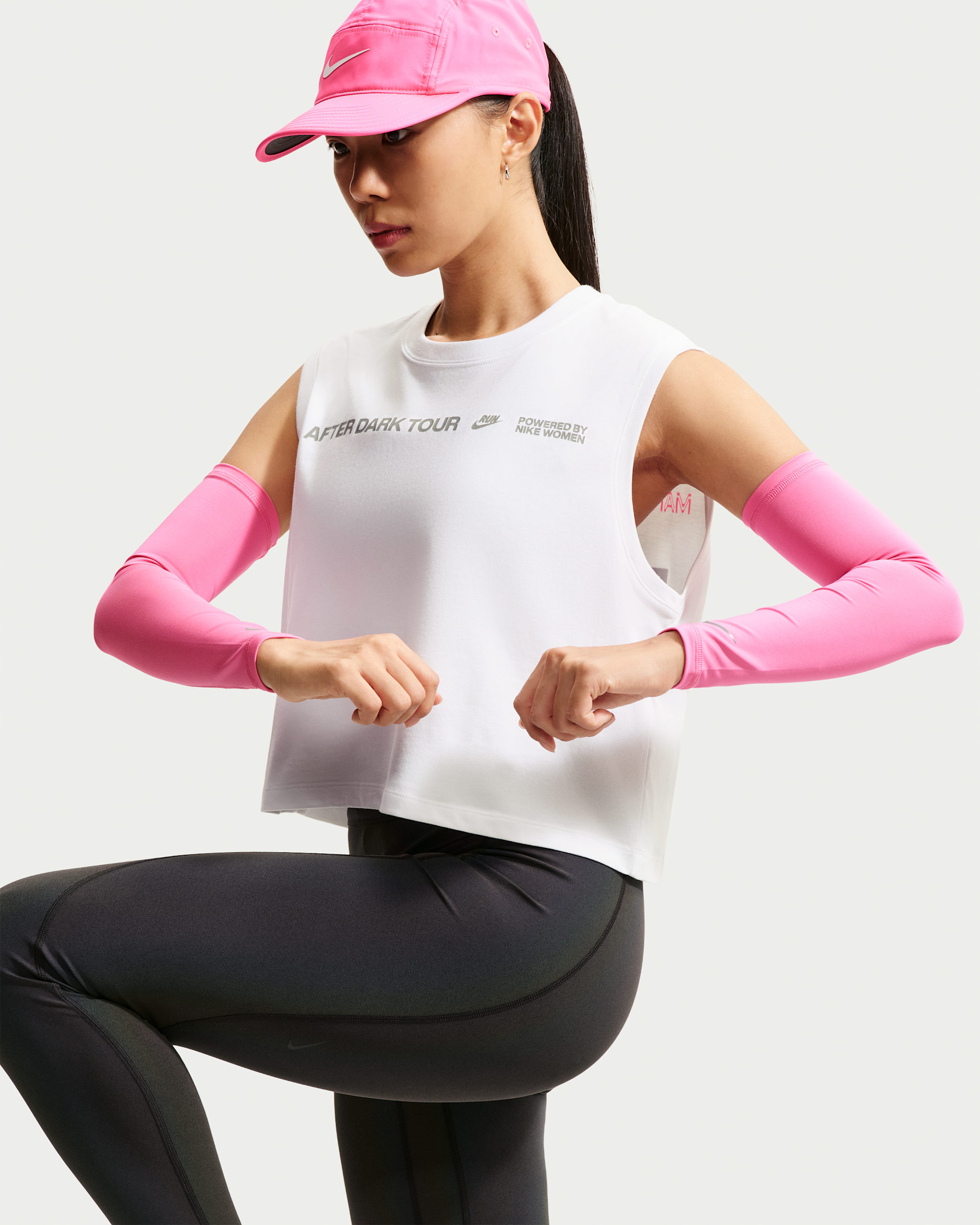 Nike After Dark Tour Women's Dri-FIT Sleeveless Running T-Shirt - White