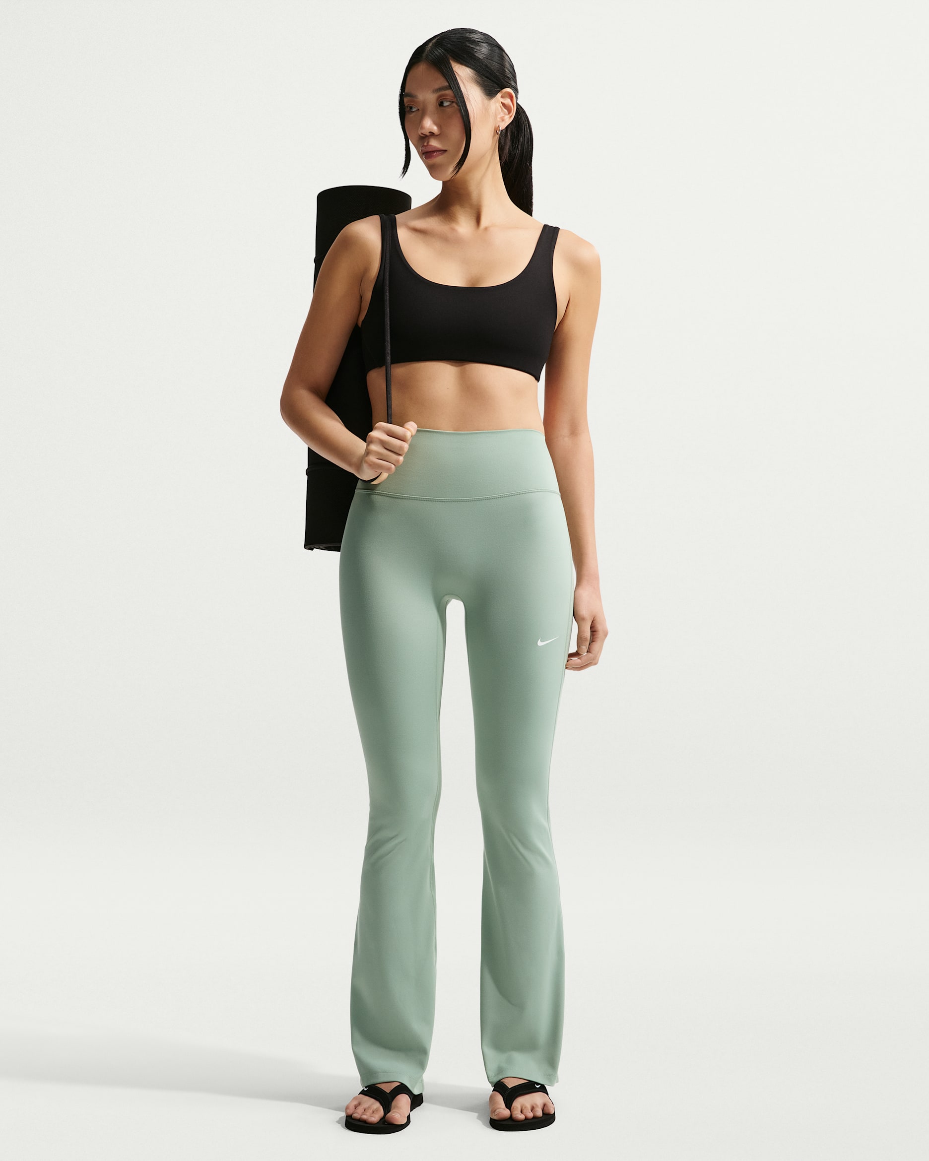Leggings de tiro alto acampanados para mujer Nike One - Vapor/Blanco