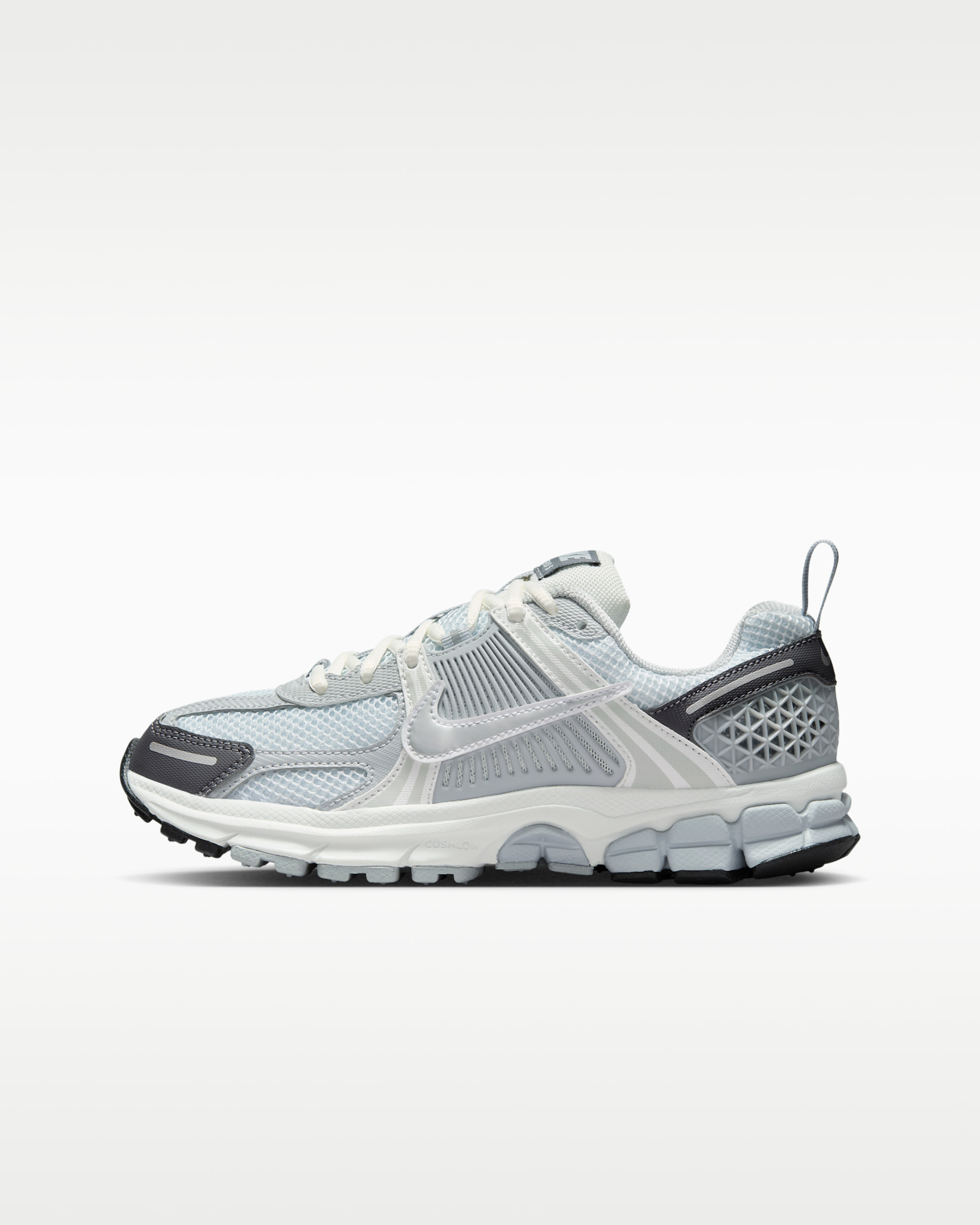 Nike Vomero 5 大童反光裝飾鞋款 - Pure Platinum/Summit White/Dark Grey/Metallic Silver