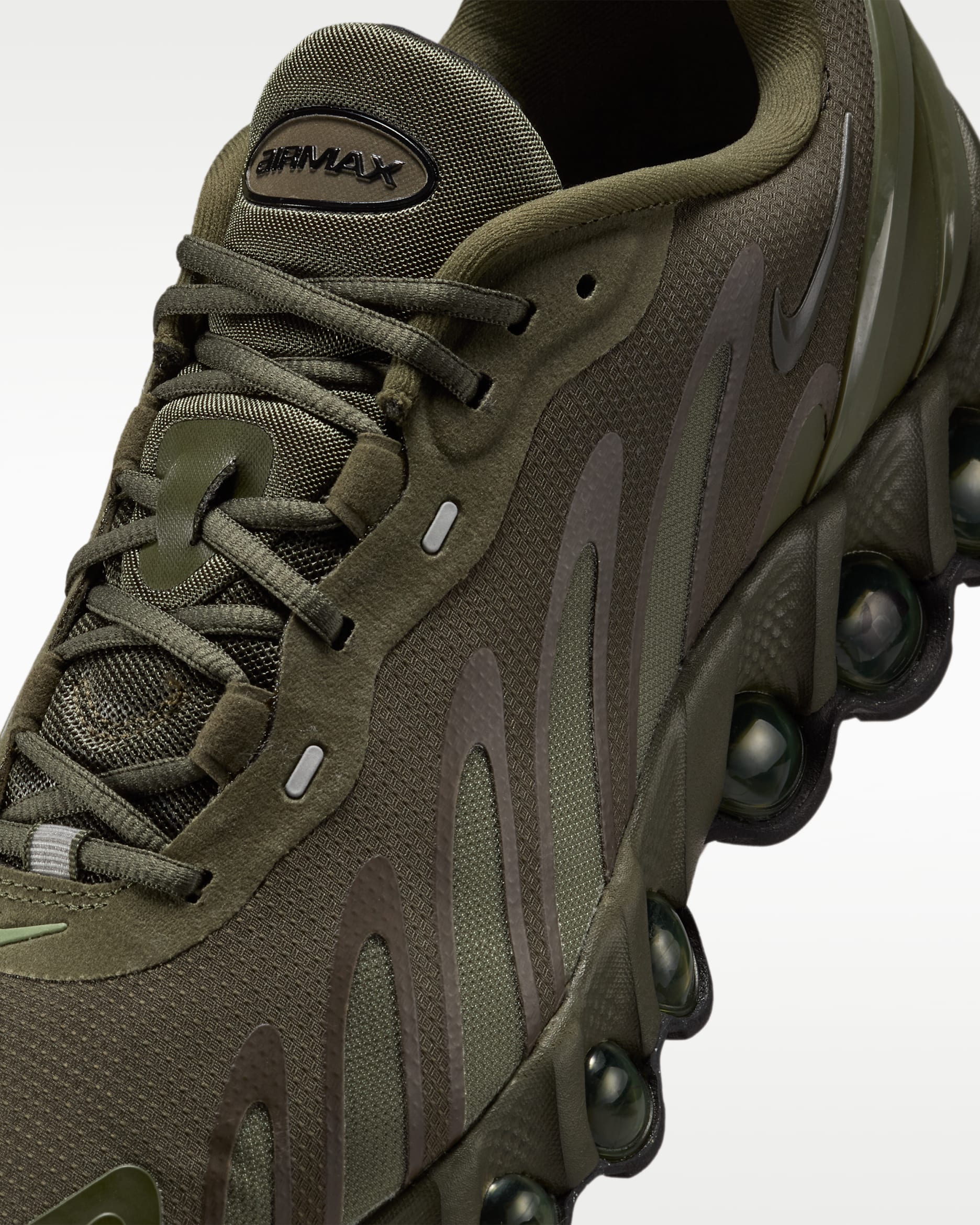 ナイキ エア マックス Dn8 メンズシューズ - カーゴカーキ/カーゴカーキ/ブラック/オイルグリーン