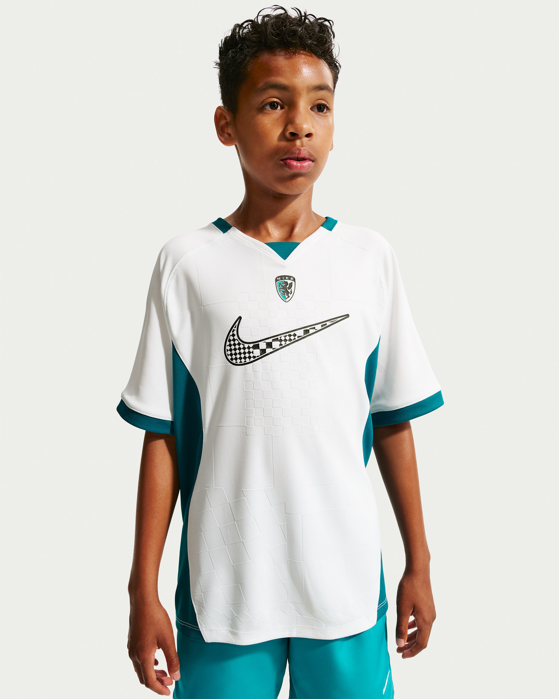 Nike Multi Renew kortermet overdel til store barn (gutt) - Hvit/Bright Spruce/Svart