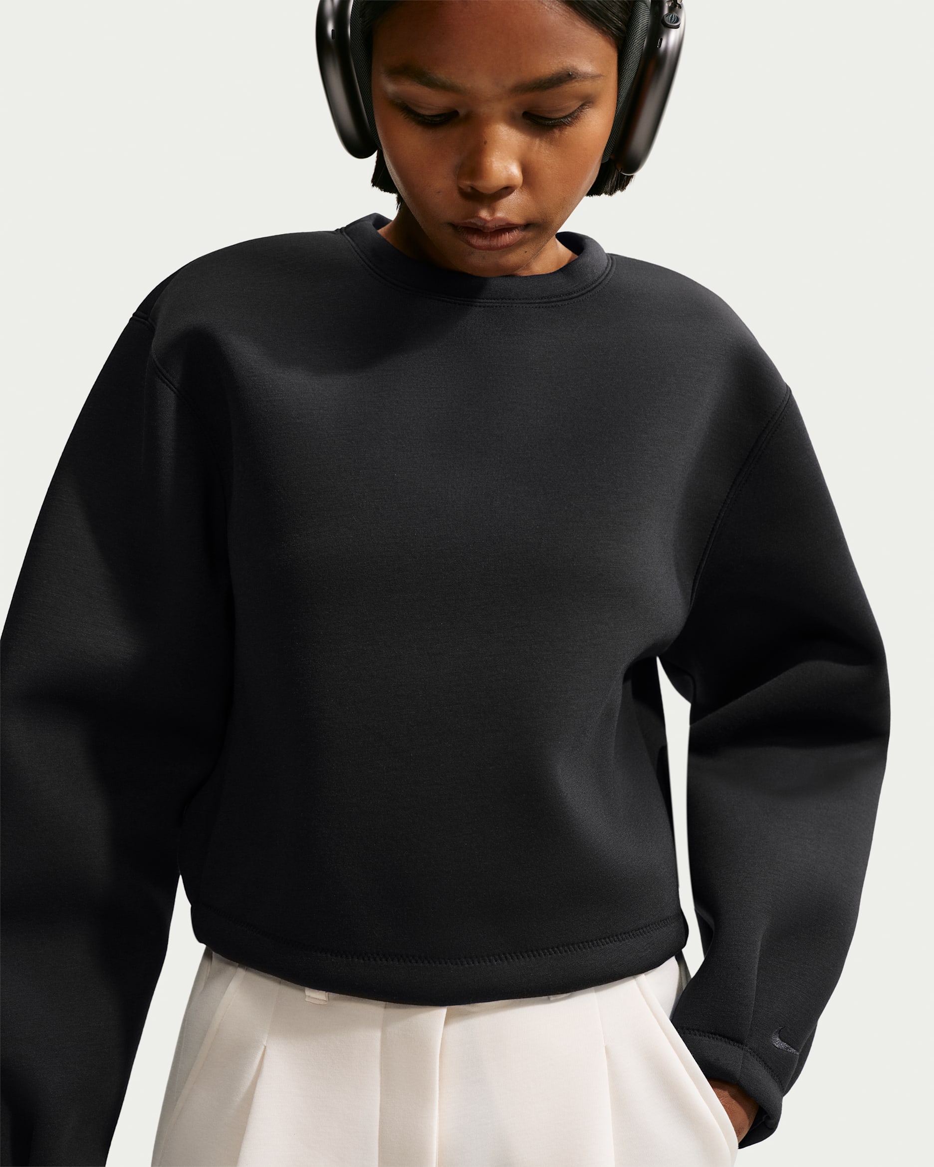 Nike Article Fleece Women's Oversized Long-Sleeve Top - Black/Black