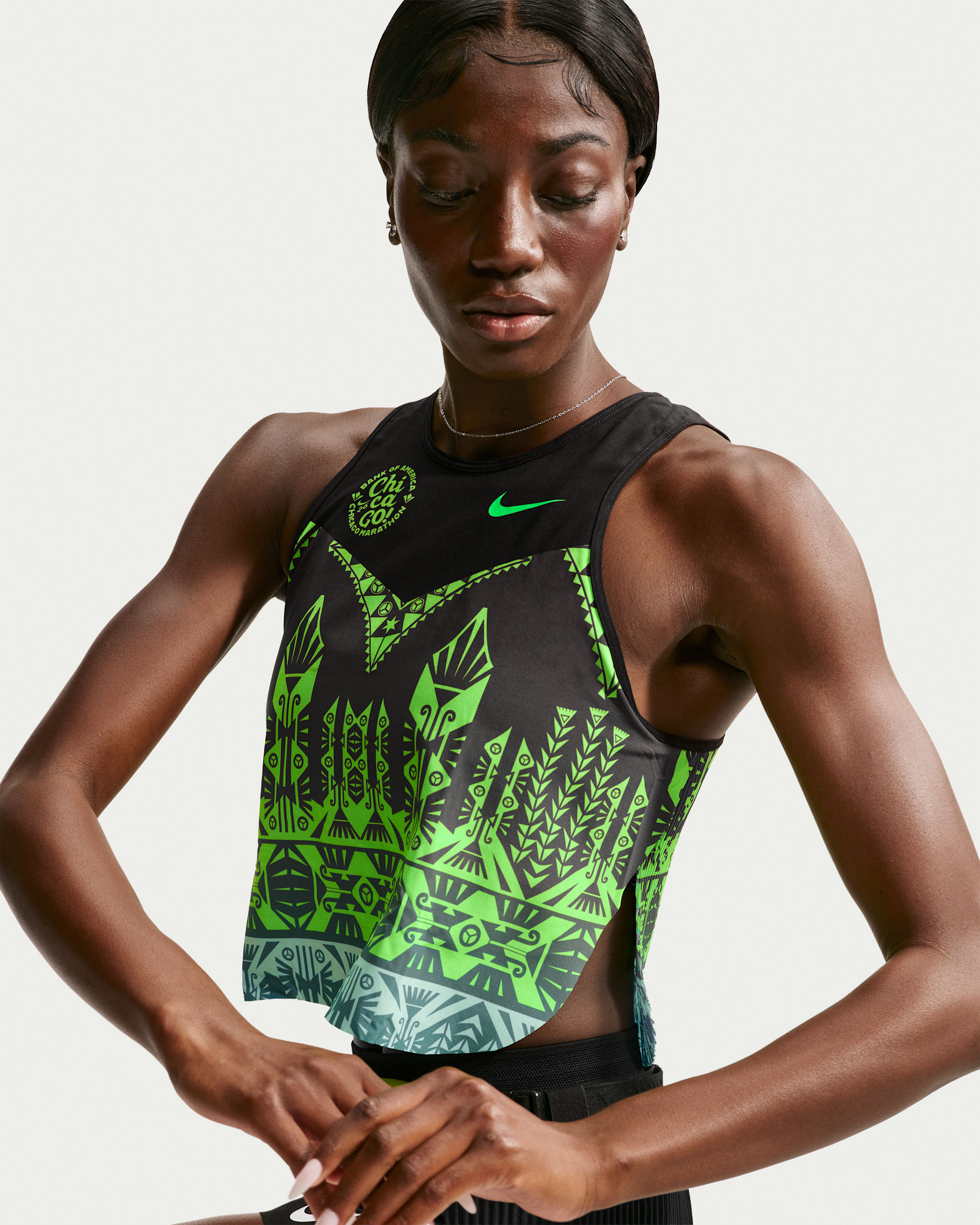 Camiseta de tirantes de correr Dri-FIT ADV cropped Nike AeroSwift - Negro/Verde strike/Energía/Verde strike