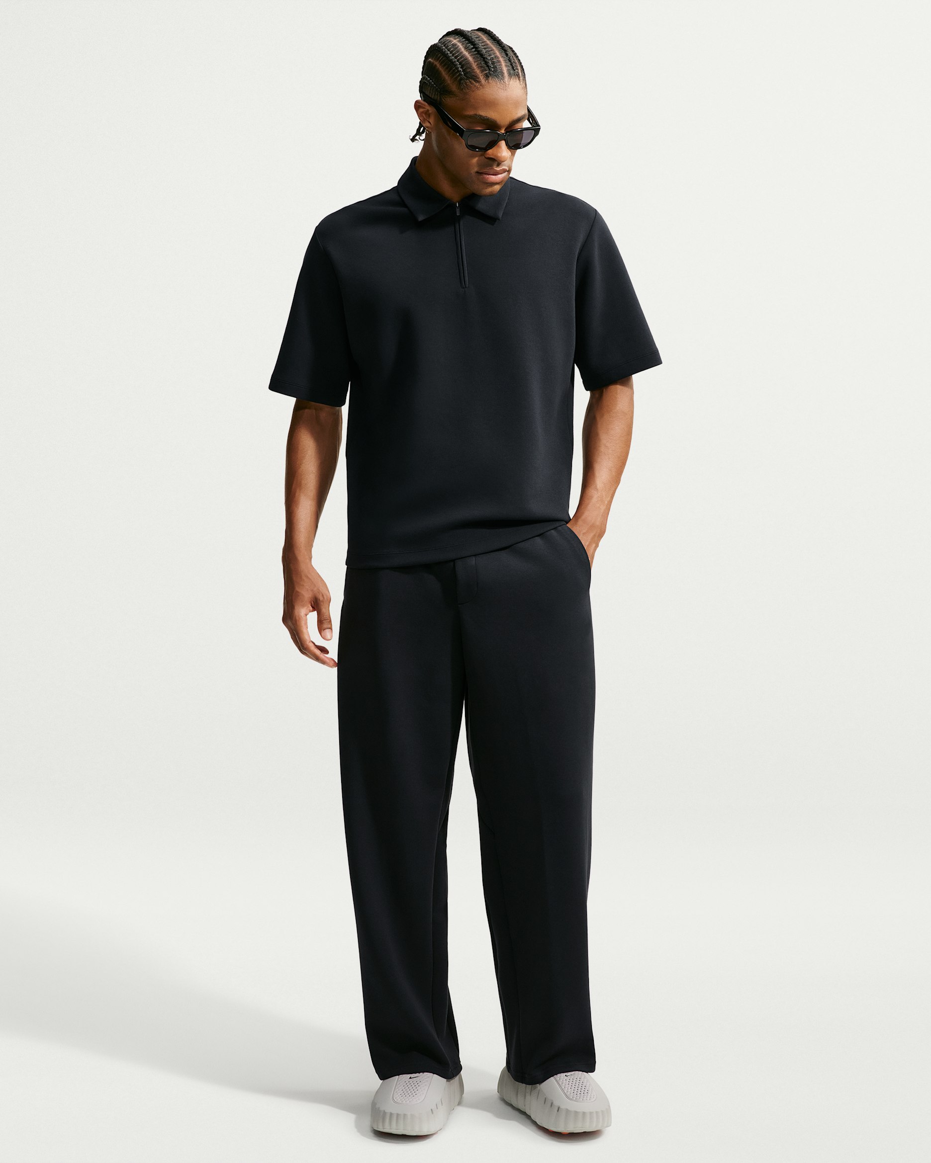 Ανδρικό παντελόνι Dri-FIT Nike 24.7 ImpossiblySoft με μπατζάκια σε ίσια γραμμή - Μαύρο/Μαύρο/Dark Smoke Grey