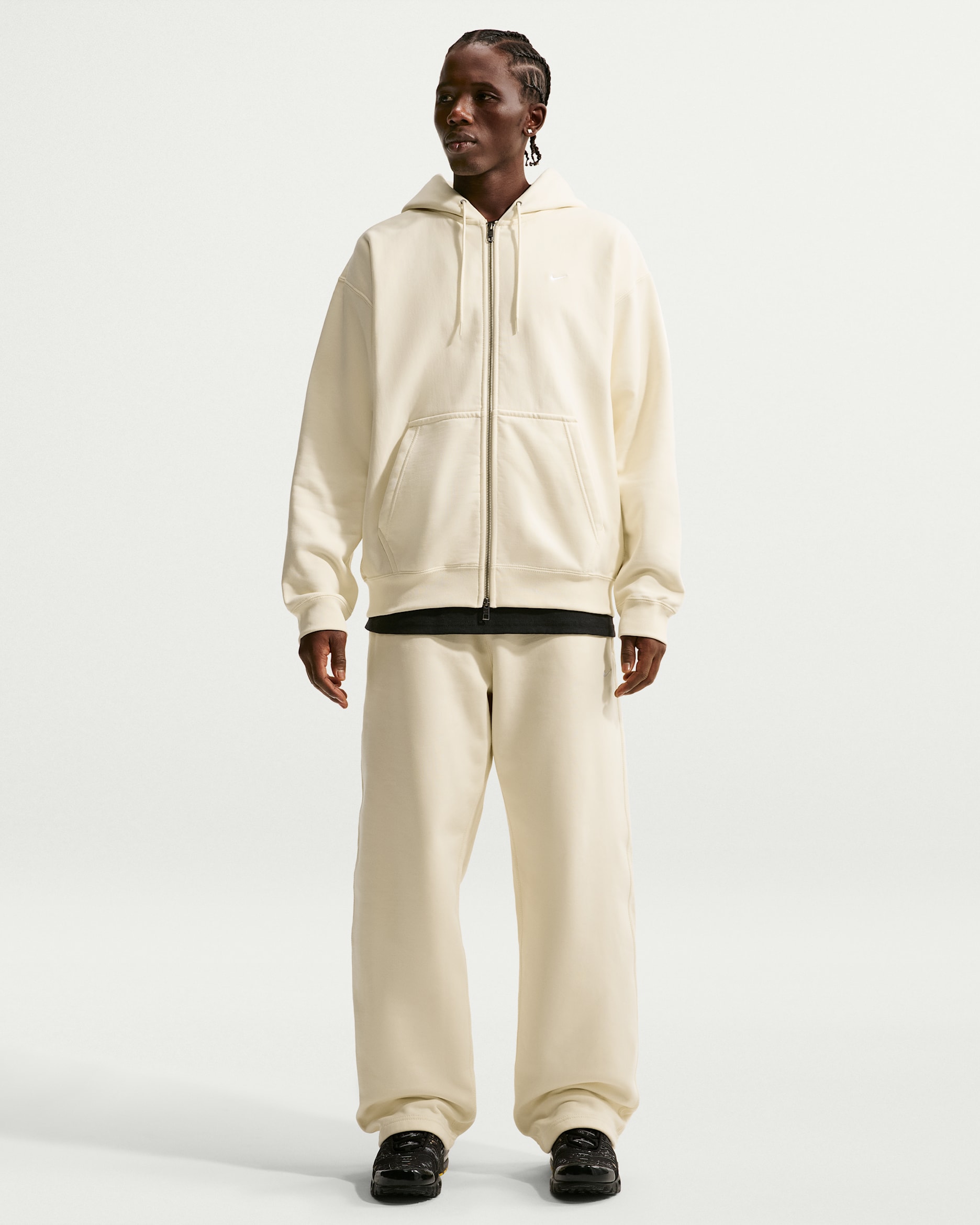 Pants de tejido Fleece con dobladillo abierto para hombre Nike Solo Swoosh - Leche de coco/Blanco