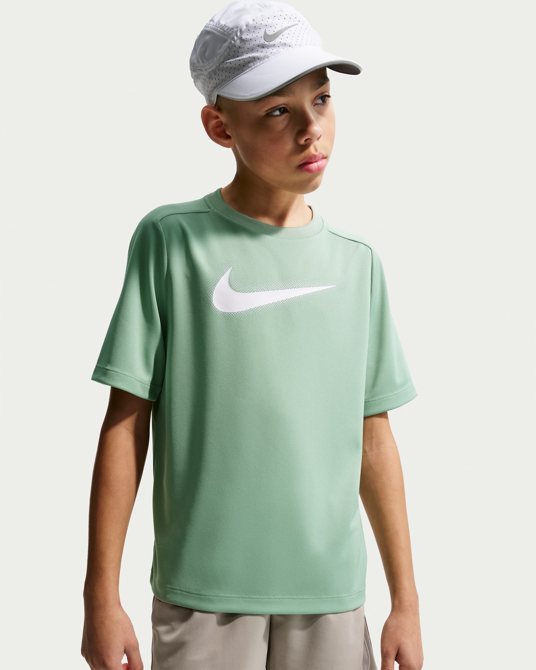 Playera de entrenamiento con gráfico Dri-FIT para niño talla grande Nike Multi - Vapor/Blanco