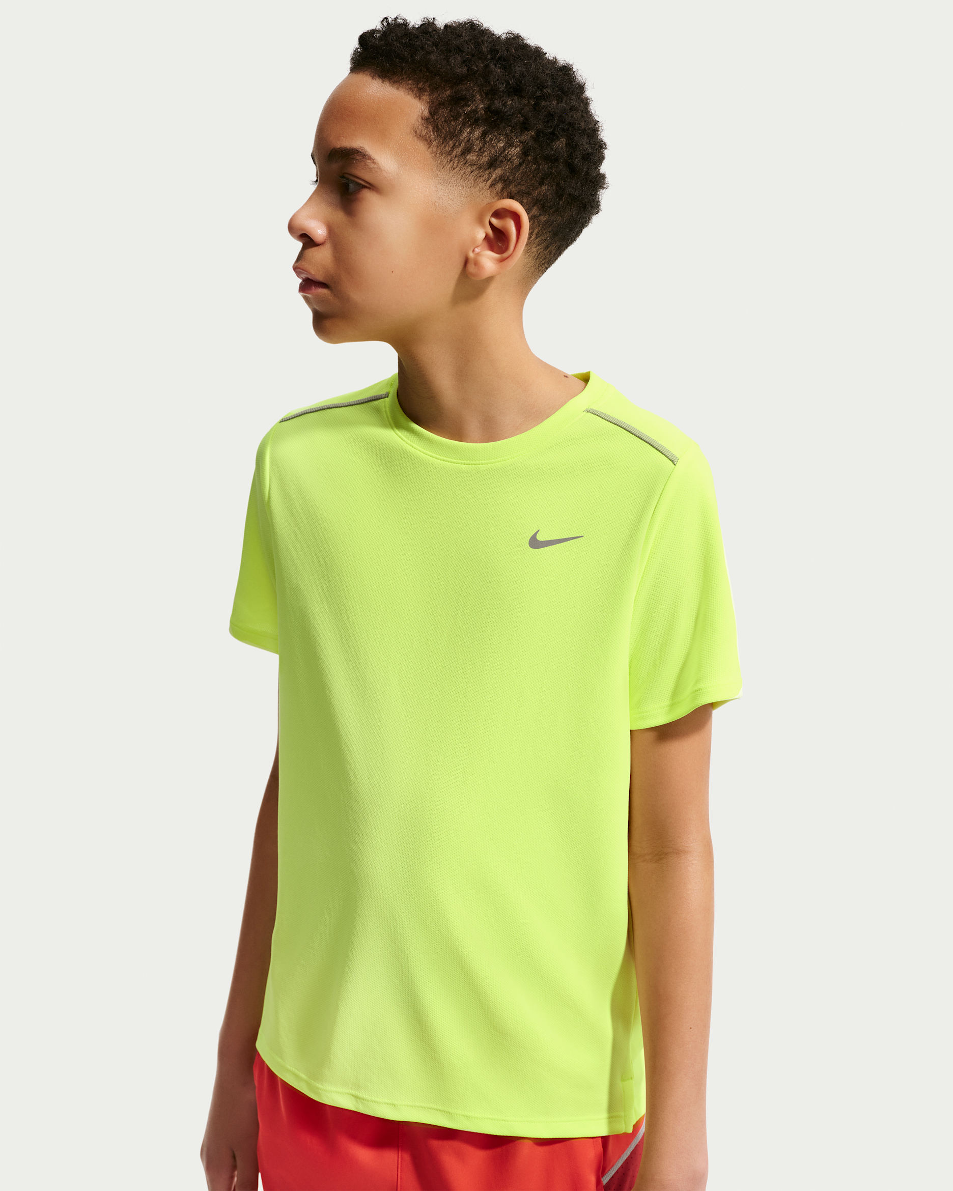 Nike Miler Older Kids' Dri-FIT Short-Sleeve Top - Volt Ice/White/Heather