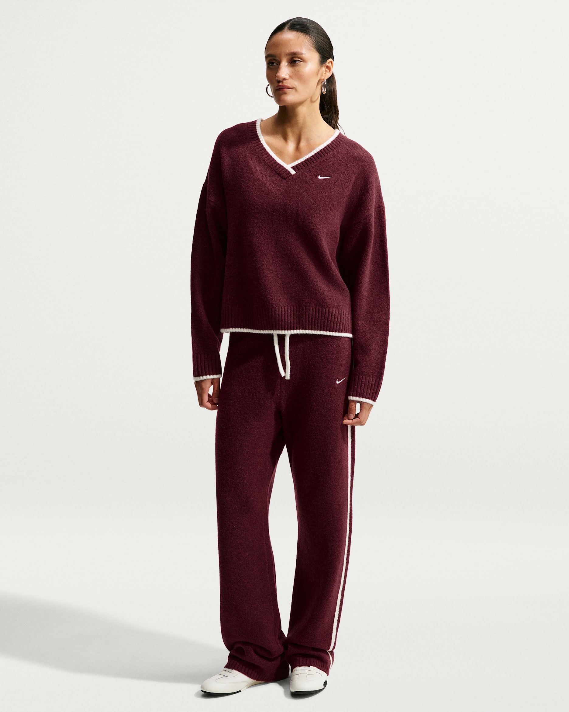 Nike Sportswear Chill Knit Hose mit mittelhohem Bund (Damen) - Mystic Dates/Heather/Weiß/Weiß