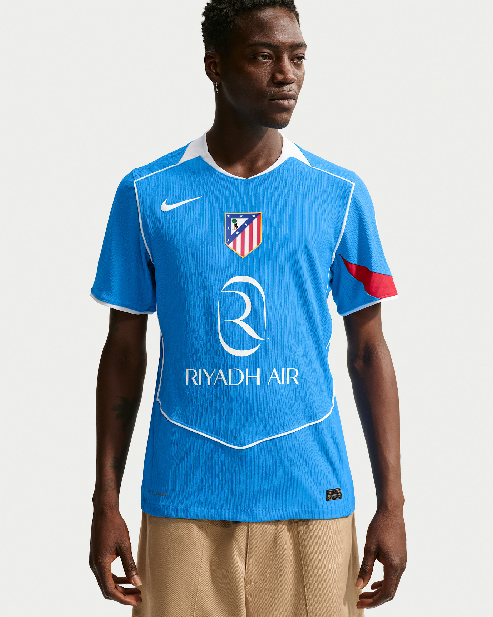 Jersey de fútbol Nike Dri-FIT ADV Total 90 Authentic del Atlético Madrid alternativo 2025/26 Match para hombre - Azul foto/Rojo deportivo/Blanco/Blanco
