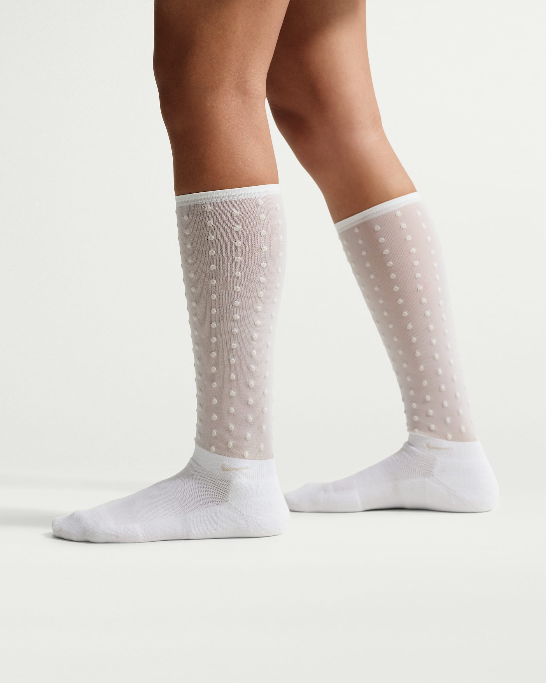 Nike Everyday Elevated Over-the-Calf Sheer Socks (1 Pair) - White/Light Bone