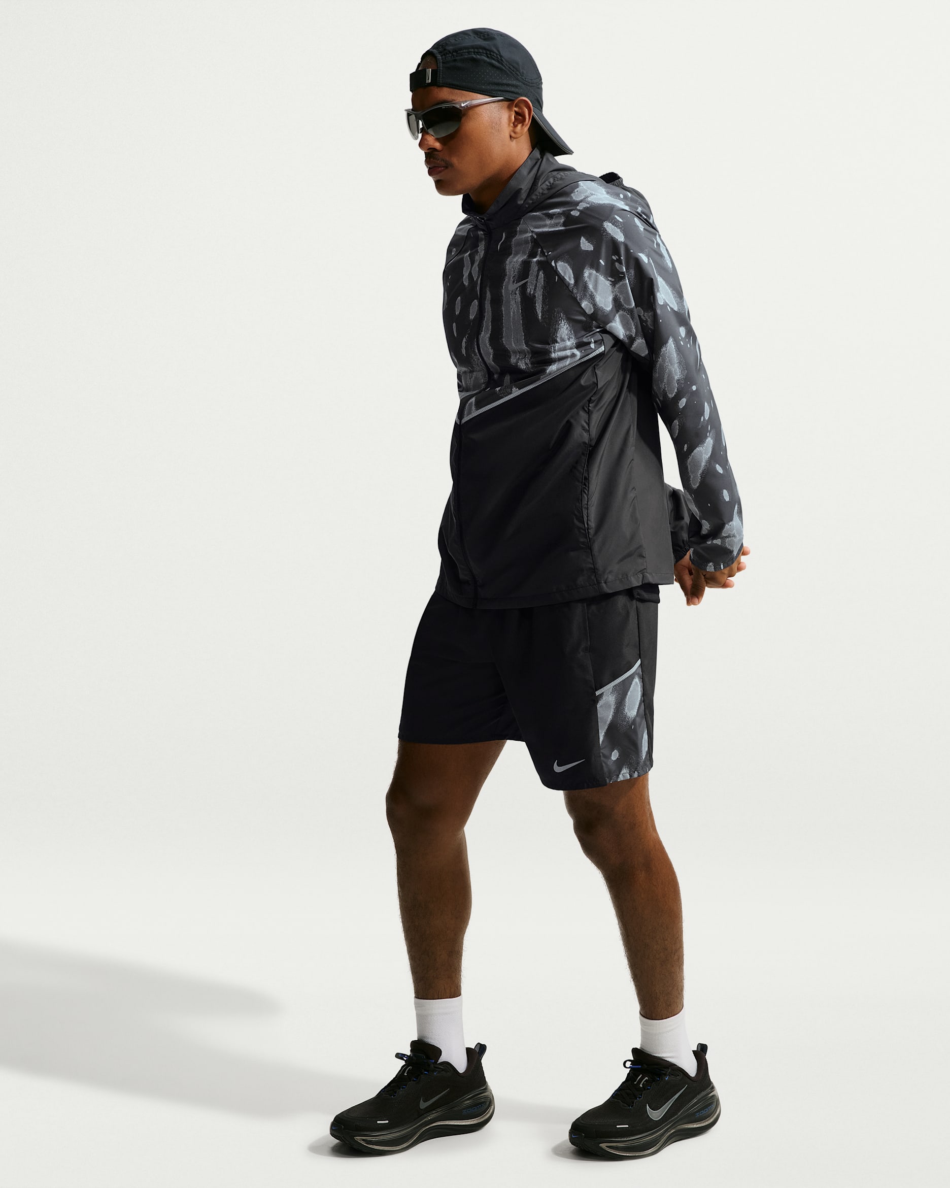 Nike Miler Men's Dri-FIT 18cm (approx.) Brief-Lined Running Shorts - Black/Black