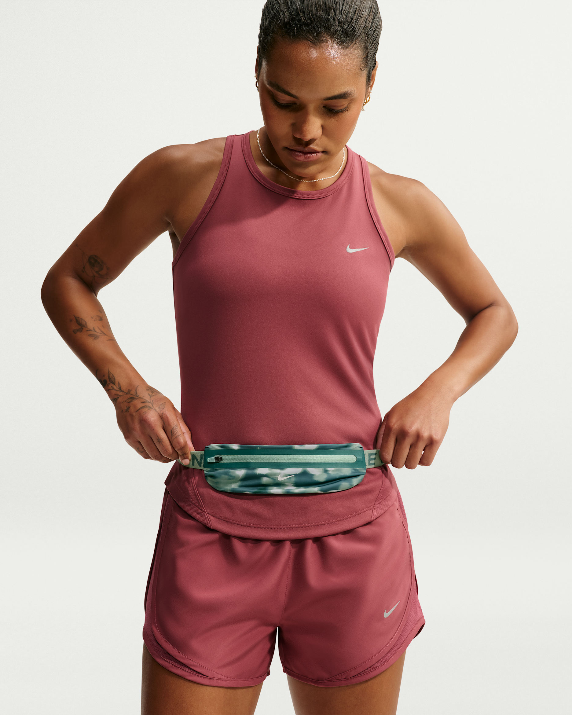 Nike Slim 4.0 Running Waist Pack - Steam/Mineral Slate/White
