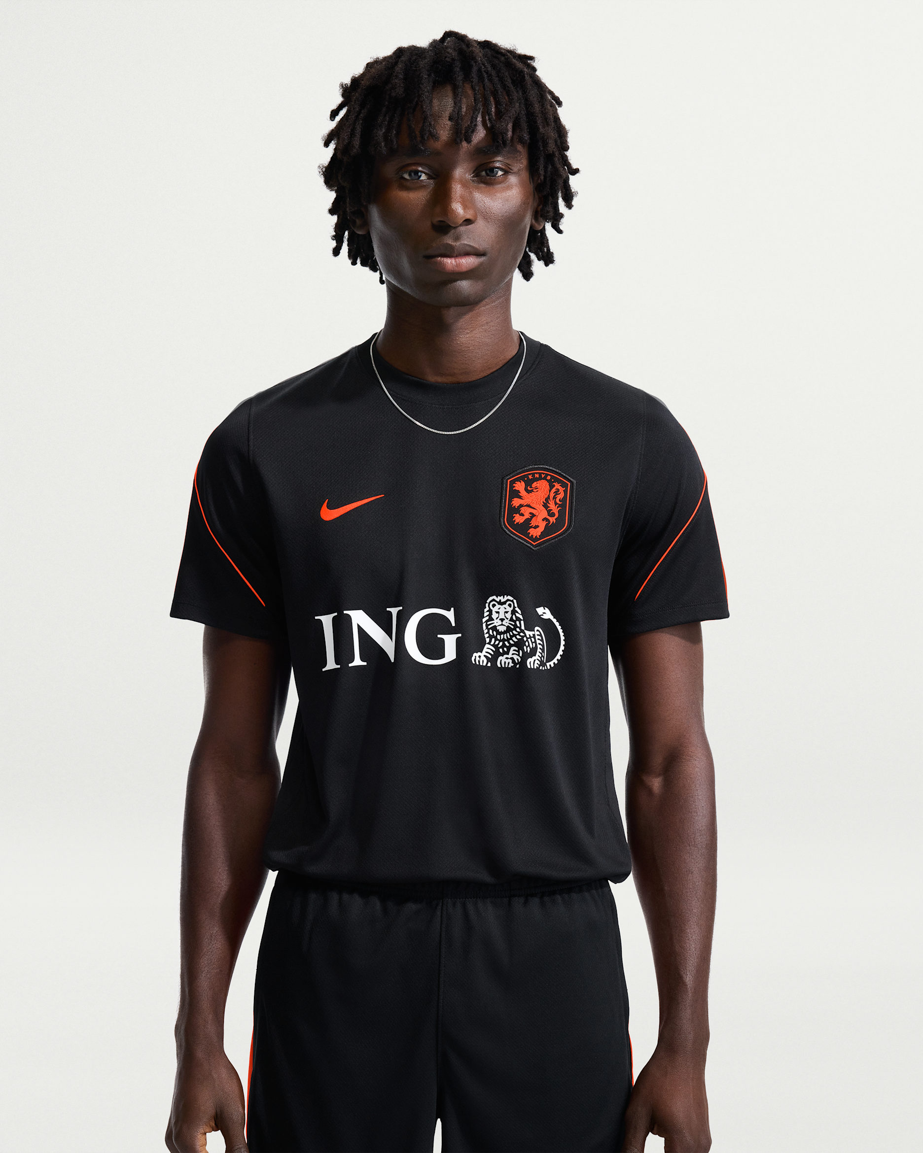 Haut de foot à manches courtes Nike Dri-FIT Pays-Bas Strike pour homme - Noir/Hyper Crimson/Hyper Crimson