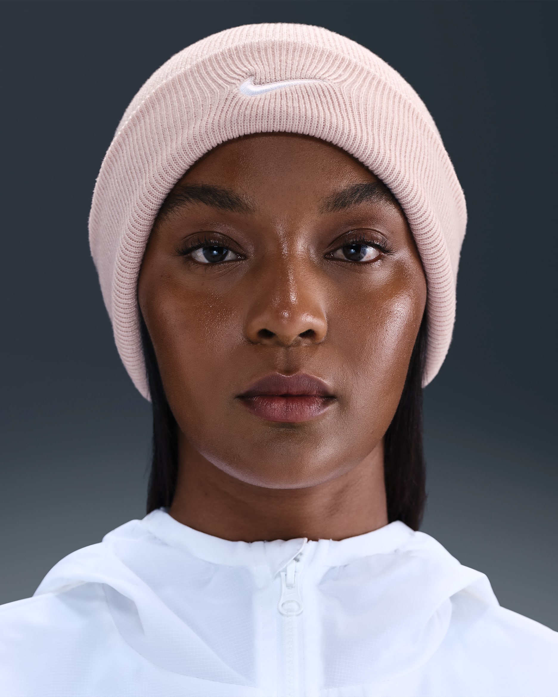 나이키 피크 스우시 비니 - 실트 레드/화이트