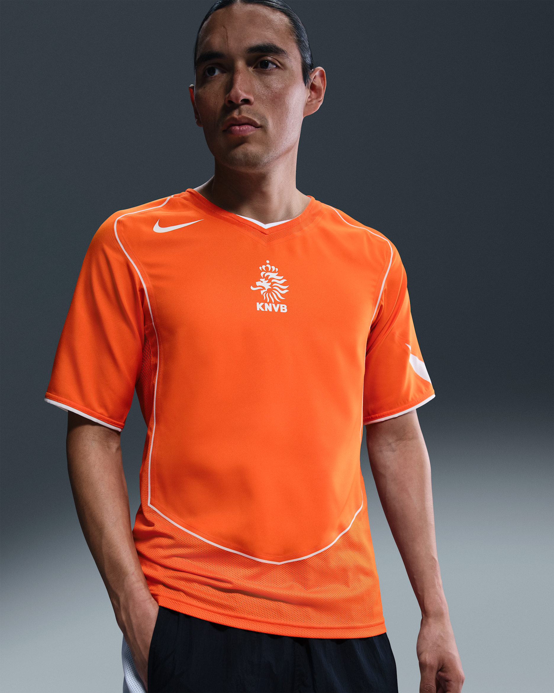 Netherlands 2004 Reissue Men's Nike Football Replica Shirt - Safety Orange/White/White