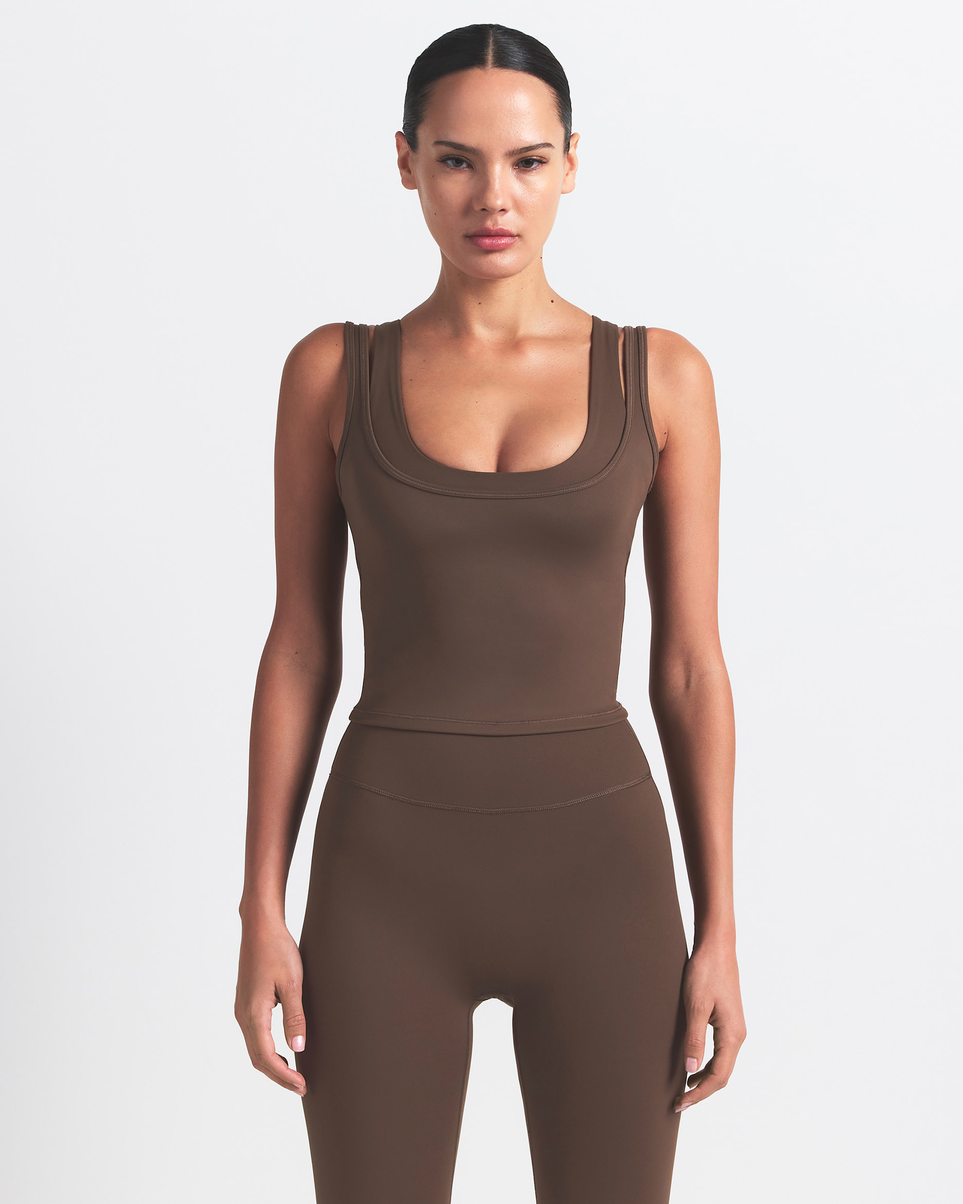 NikeSKIMS Matte Women's Double-Strap Scoop Tank Top - NSKM DARK SEPIA/NSKM DARK SEPIA/NSKM DARK SEPIA