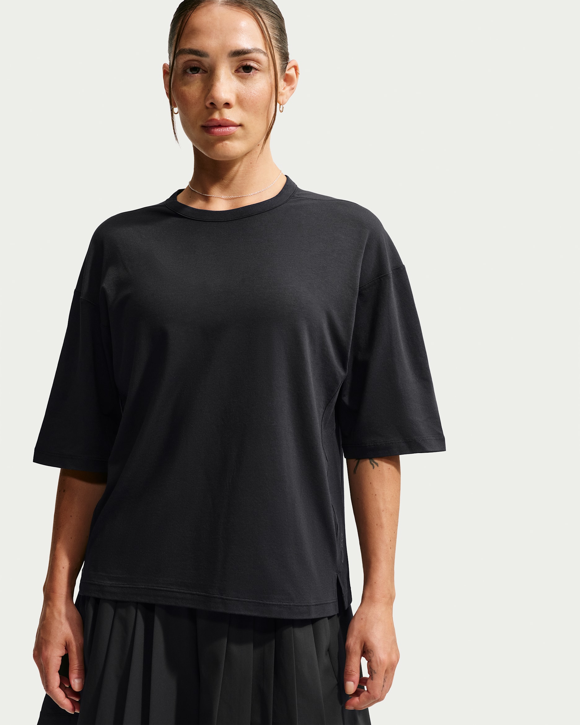 Nike 24.7 ImpossiblySoft Light Women's Dri-FIT Short-Sleeve T-Shirt - Black/Dark Smoke Grey