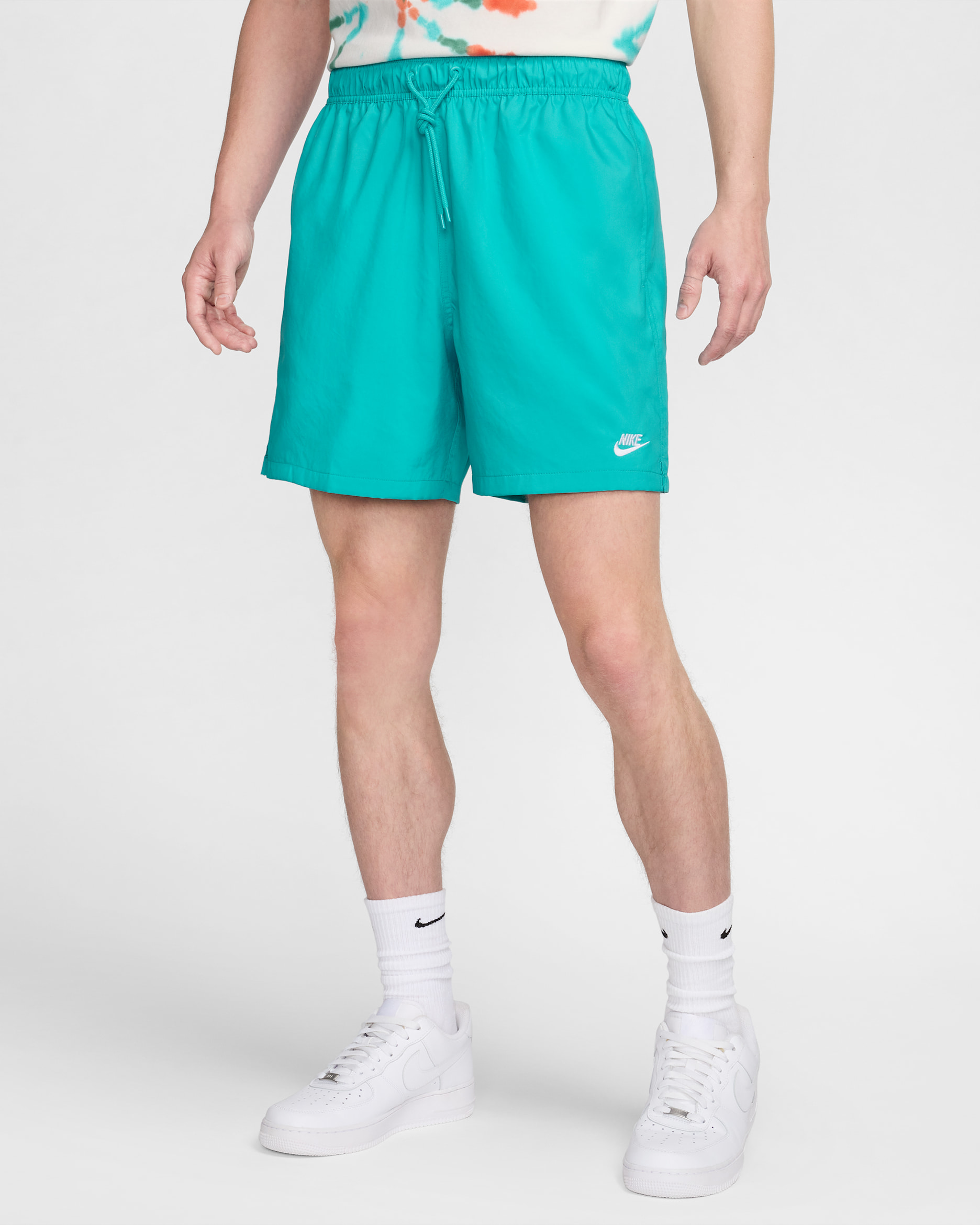Nike Club Men's Woven Flow Shorts - Dusty Cactus/White