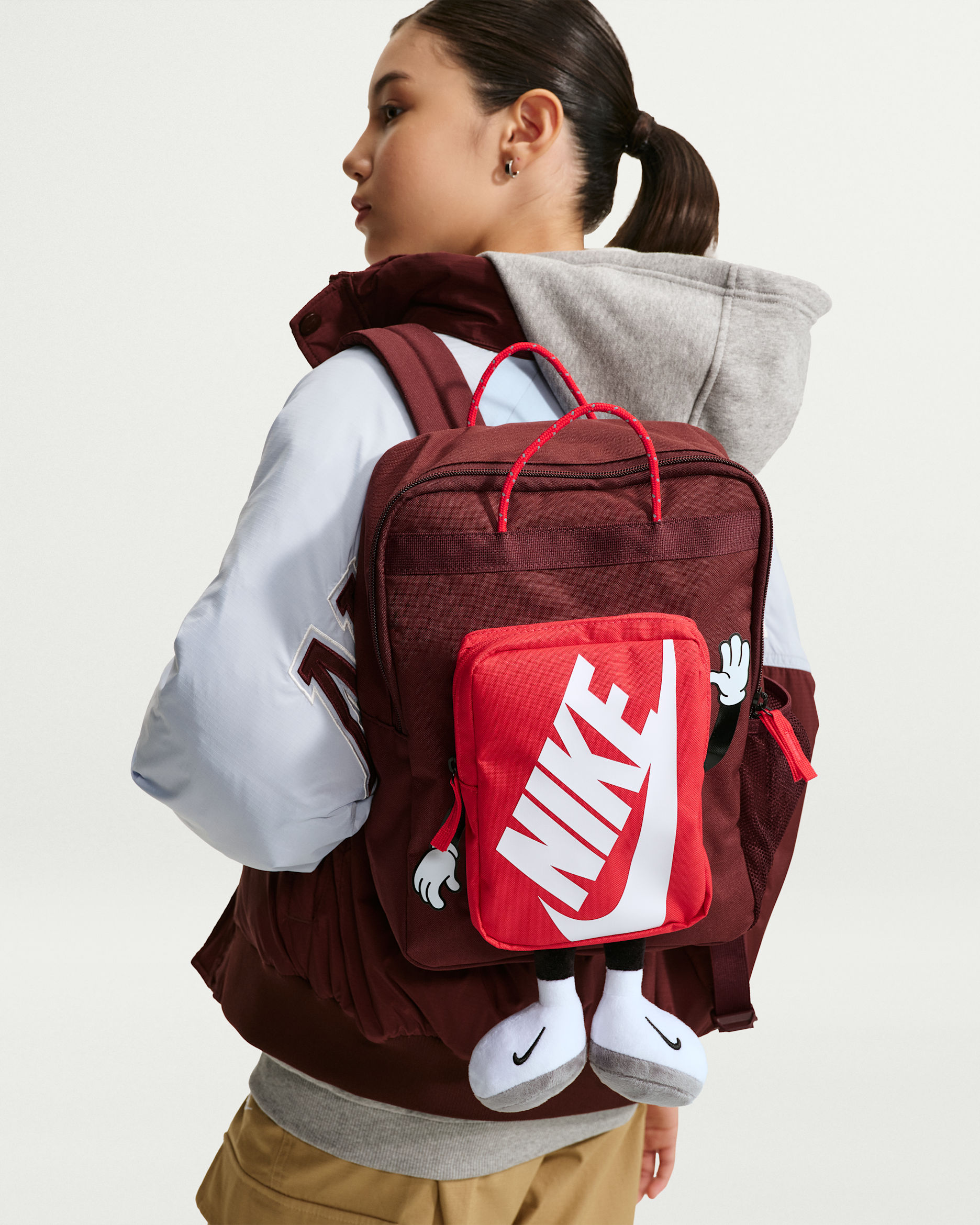 Mochila Nike Kids - Dátil místico/Rojo universitario/Blanco