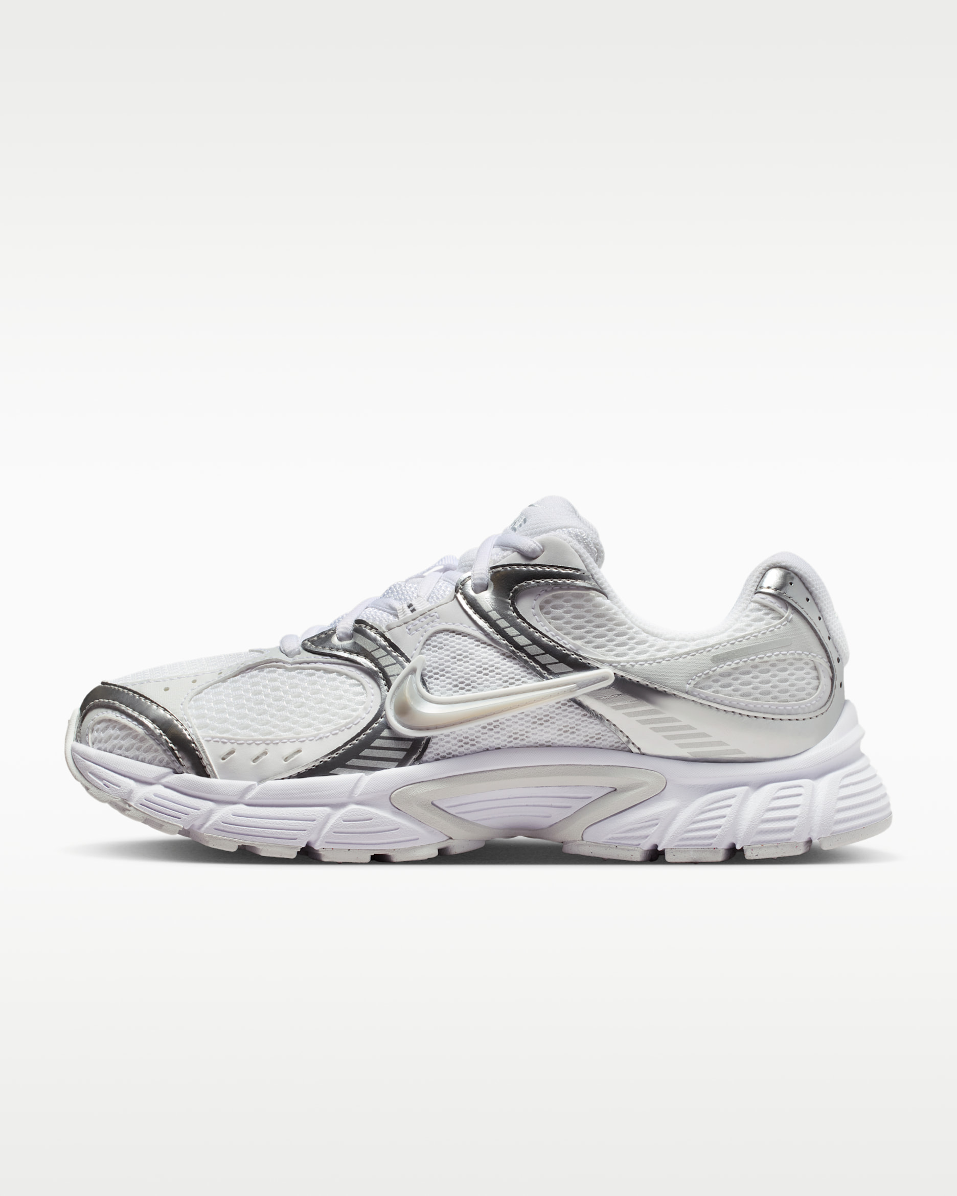 Nike V5 RNR Women's Shoes with Reflective Design Accents - White/Metallic Platinum/Pure Platinum/Metallic Silver