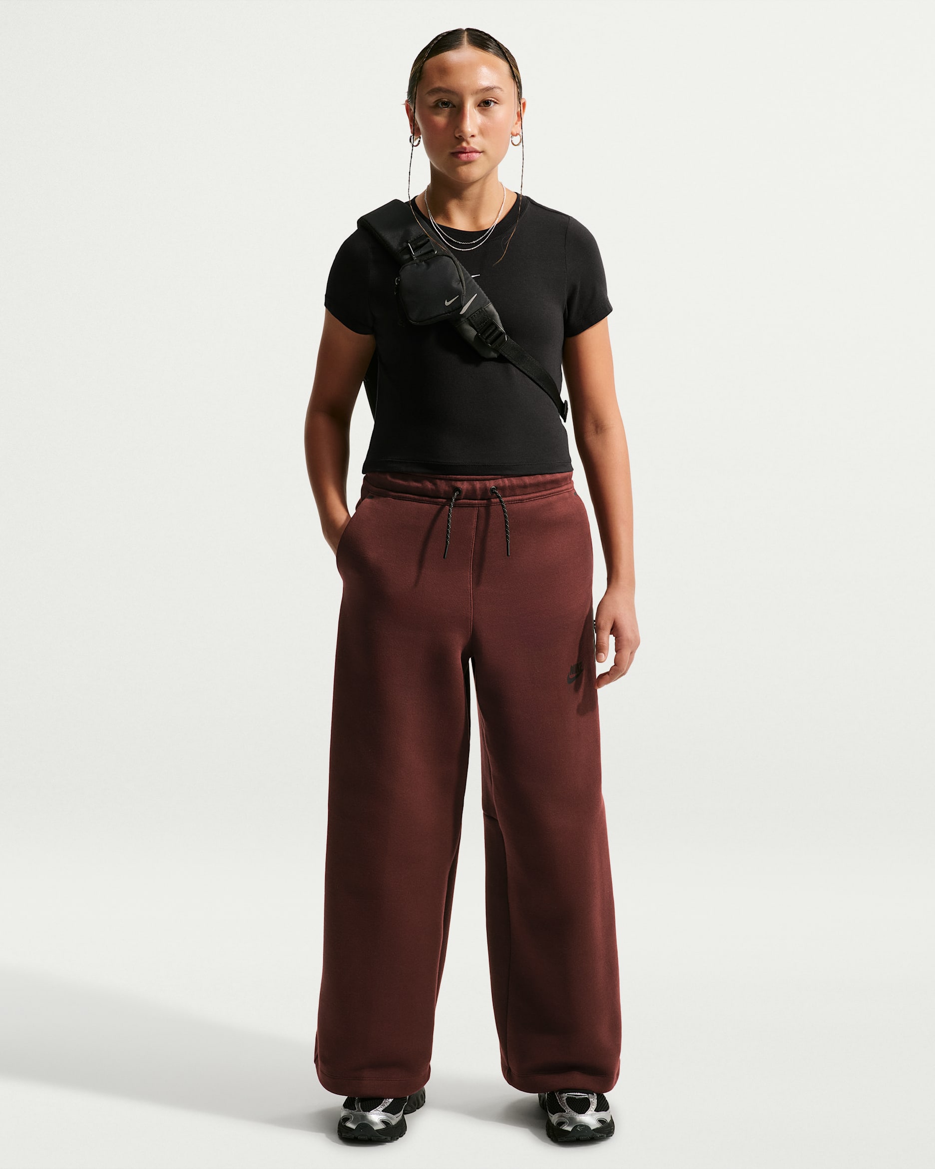 Nike Tech Fleece-Hose mit weitem Bein (ältere Kinder, Mädchen) - Mystic Dates/Schwarz