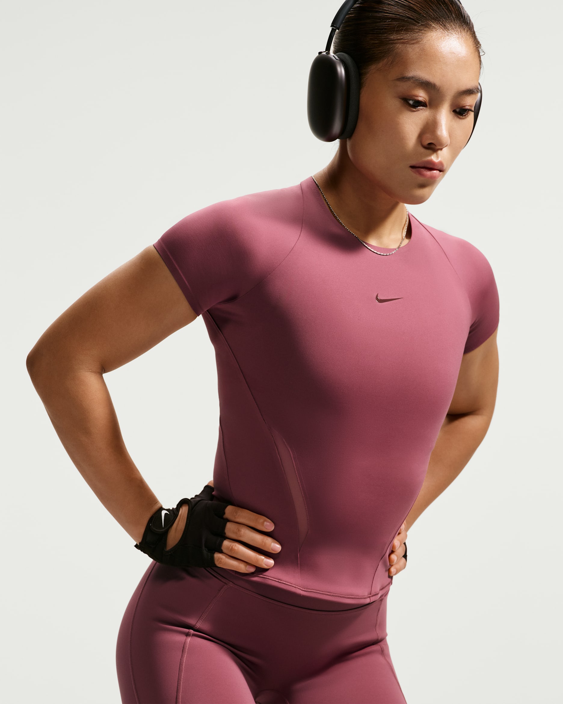 Nike Universa Women's Mesh Short-Sleeve Top - Pink Smoke/Pink Smoke/Mystic Dates