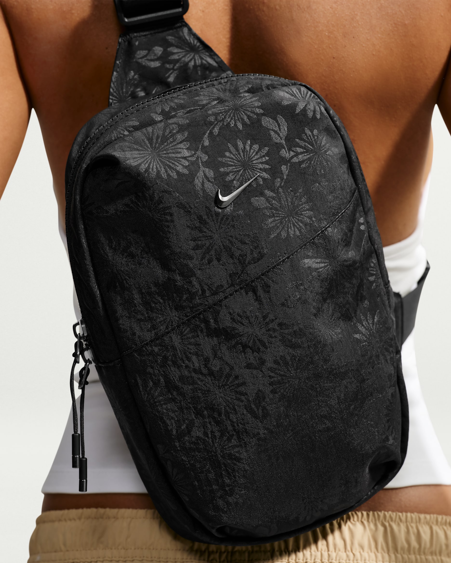 Nike Aura Floral 斜背包 (5 公升) - 黑色/黑色/Gunmetal