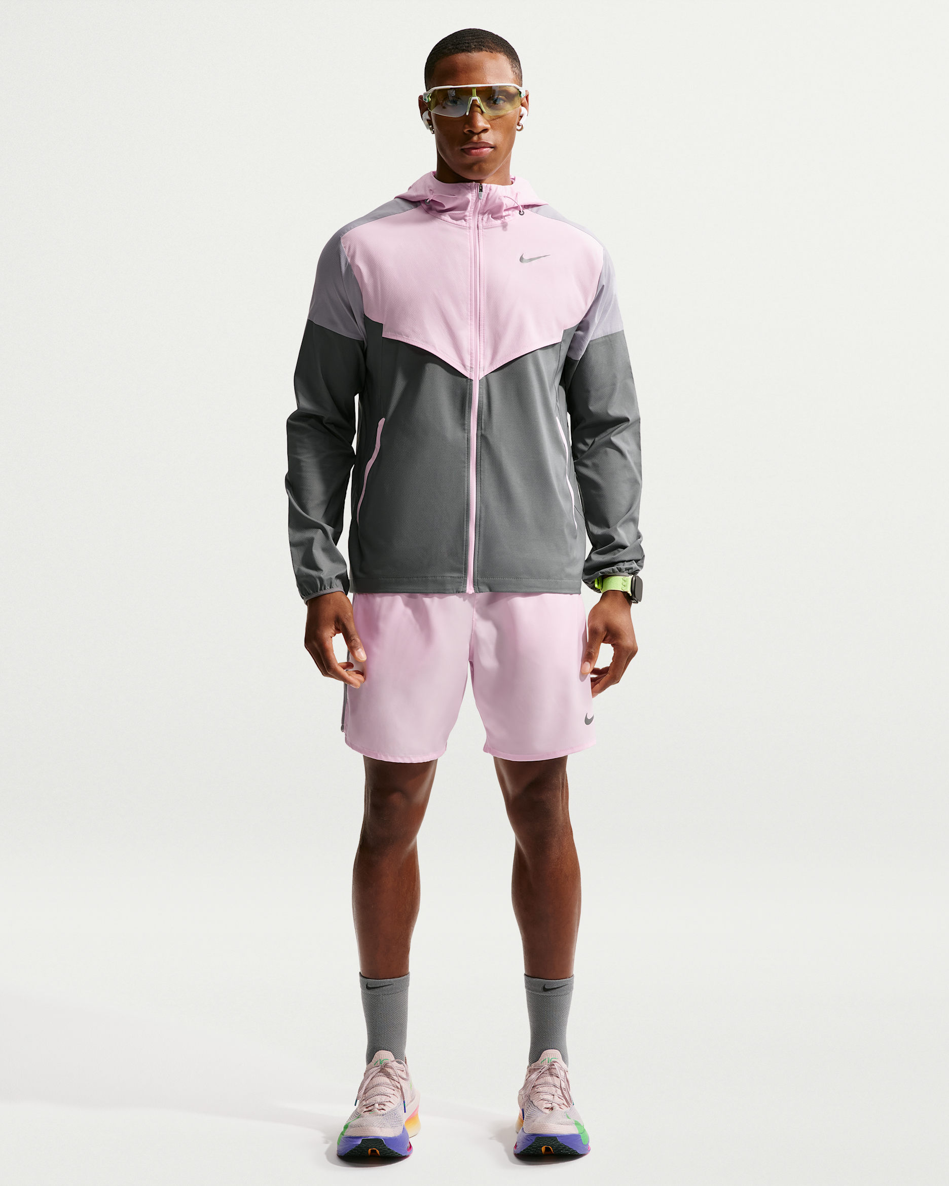 Nike Challenger Dri-FIT fôret løpeshorts til herre (18 cm) - Pink Foam/Smoke Grey